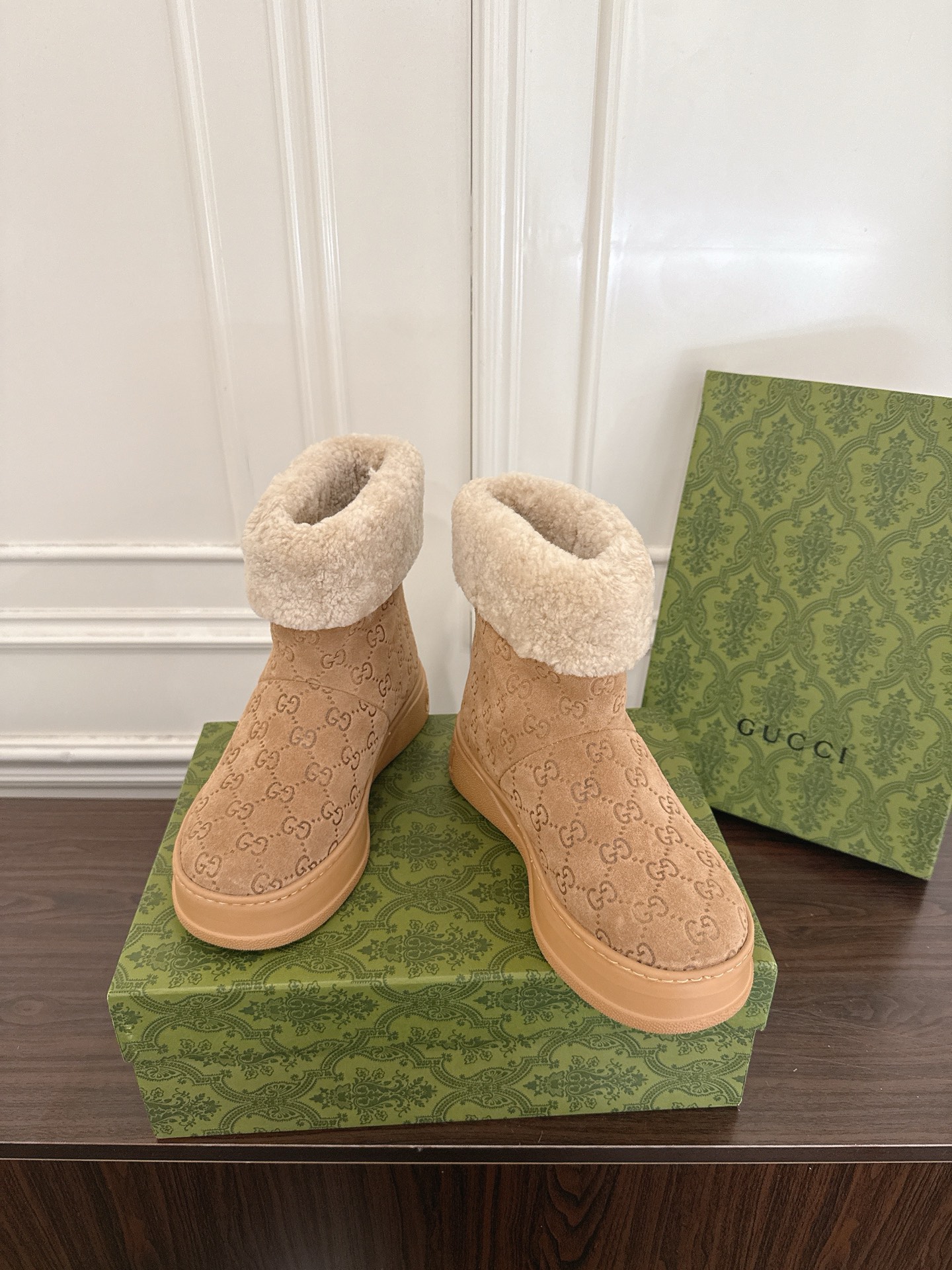 Women's shoes collection