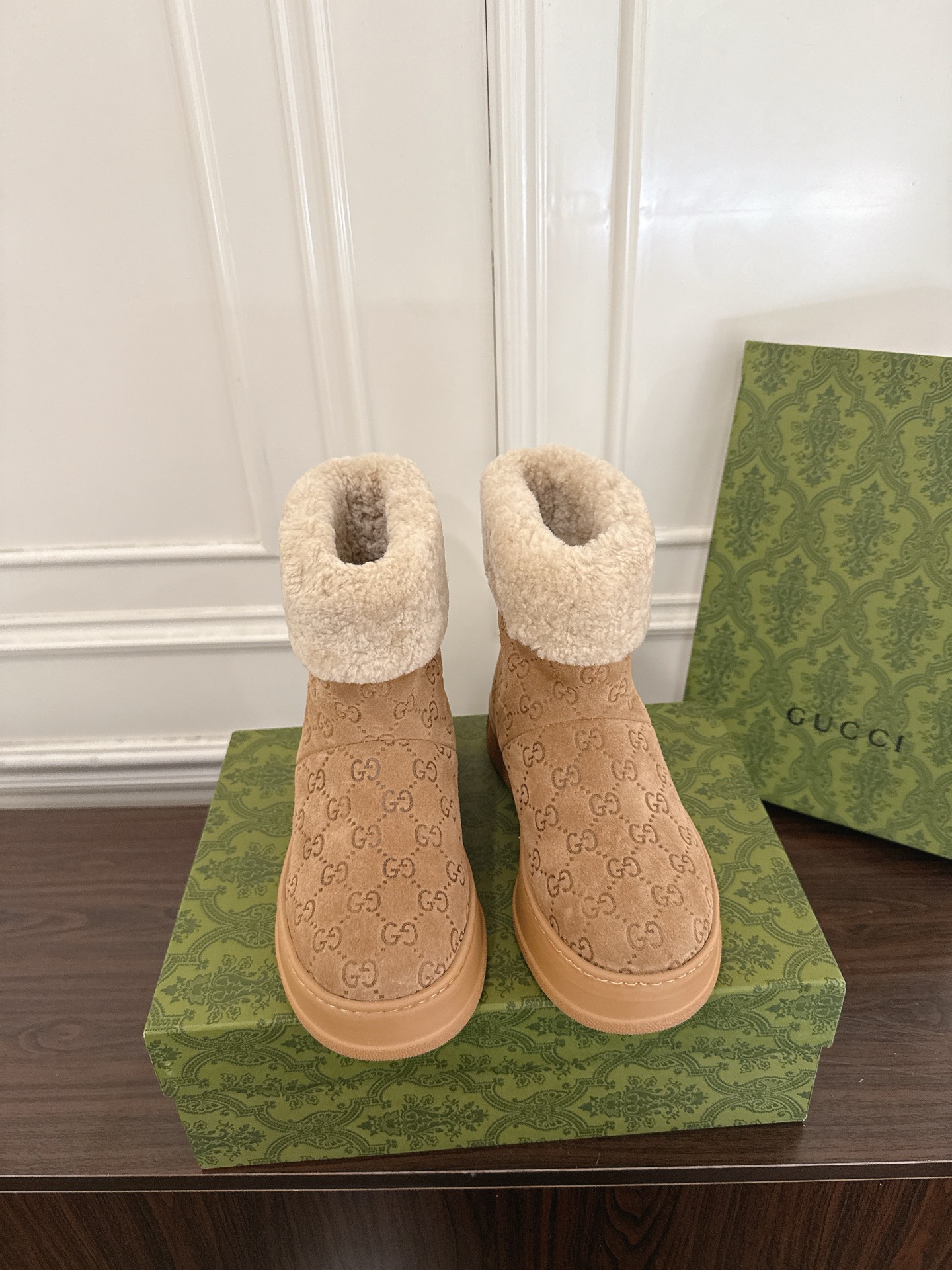 Women's shoes collection