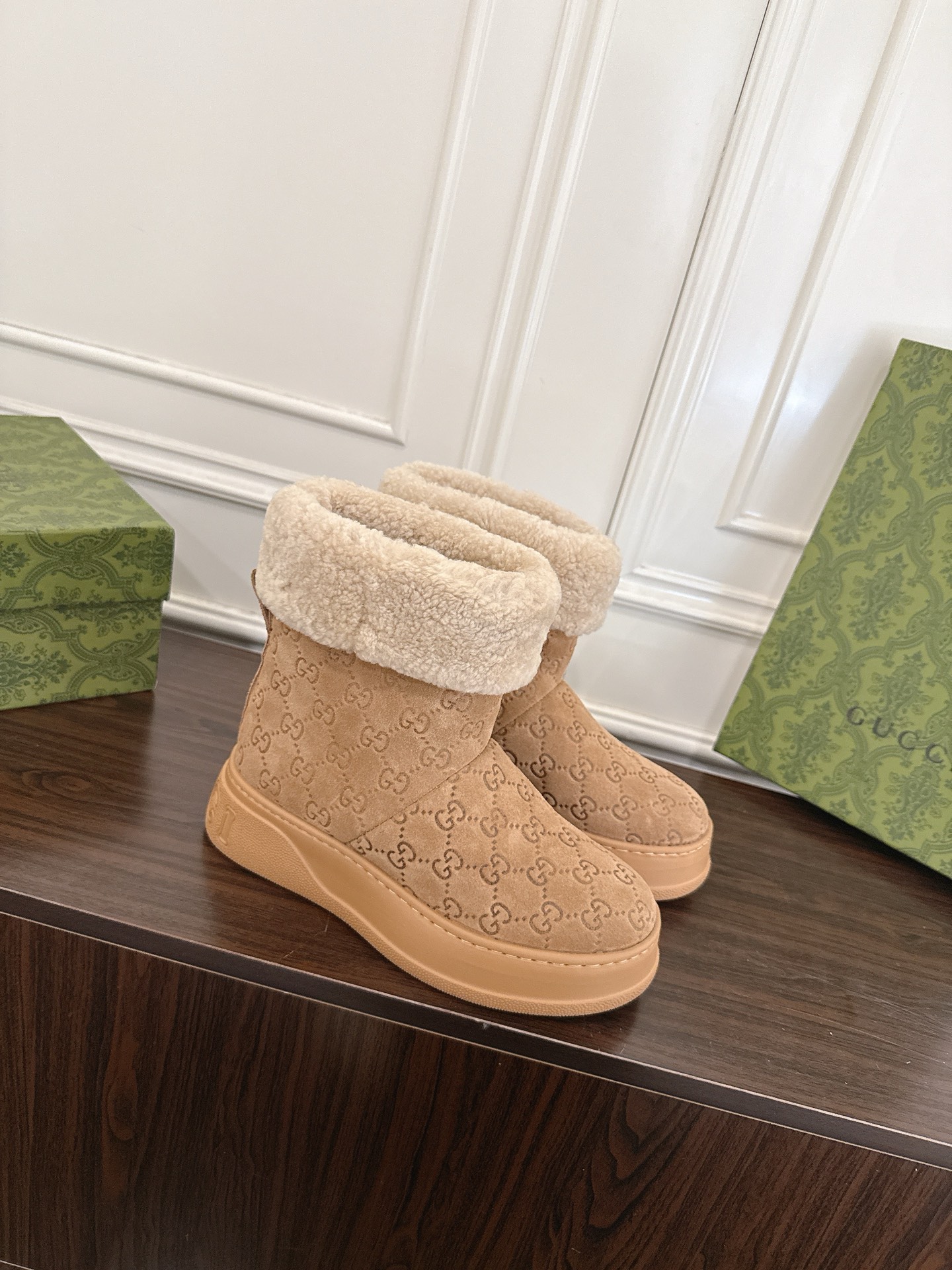 Women's shoes collection