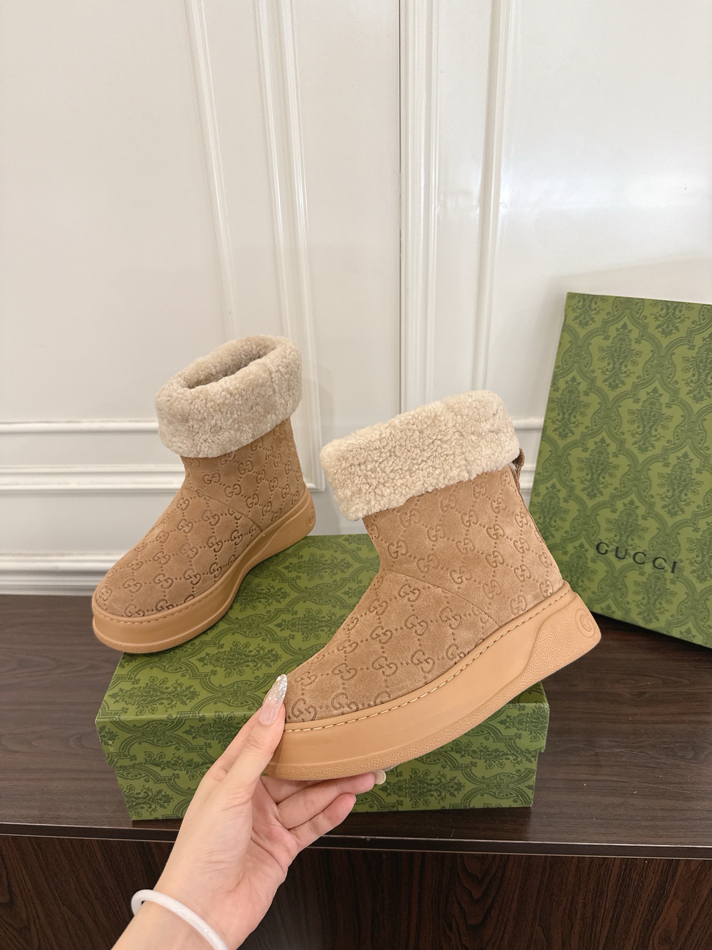 Women's shoes collection