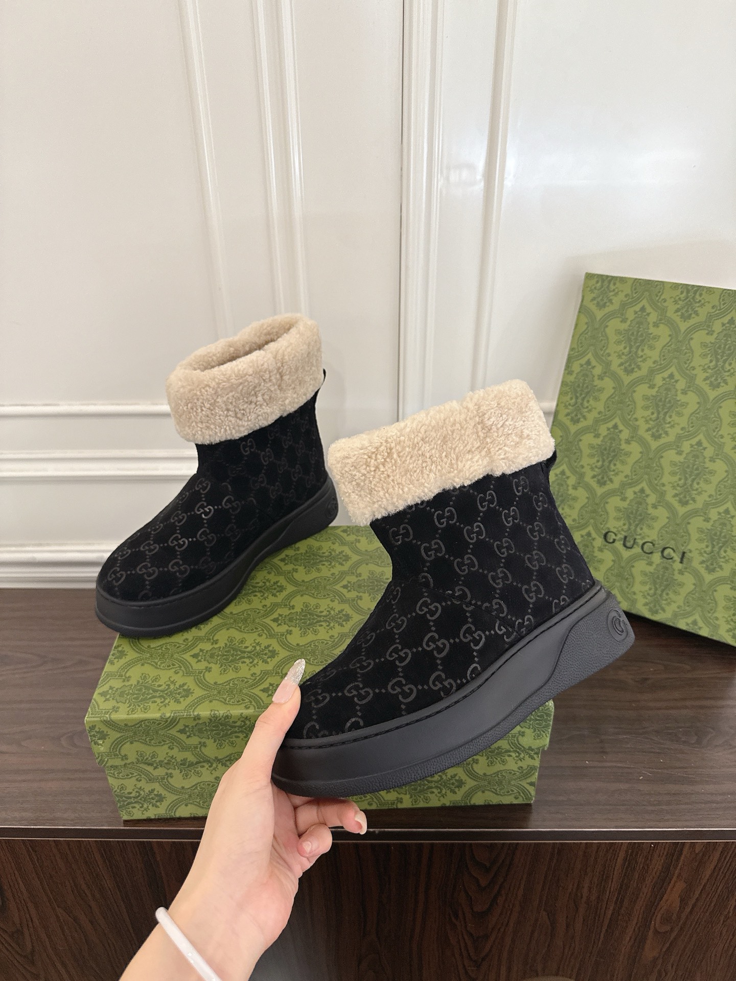 Women's shoes collection