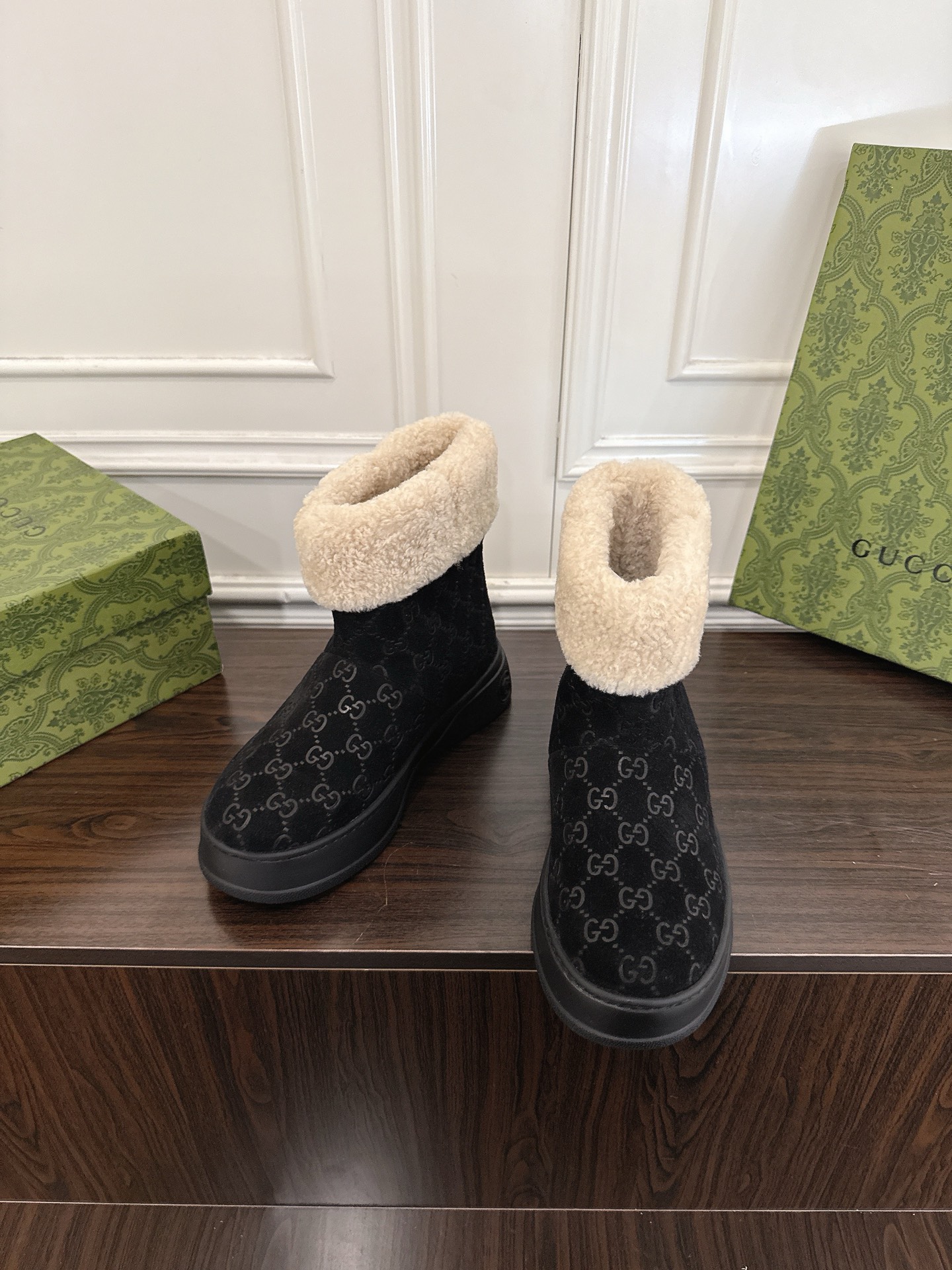 Women's shoes collection