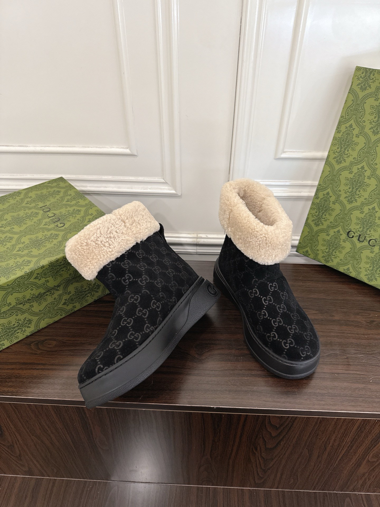 Women's shoes collection