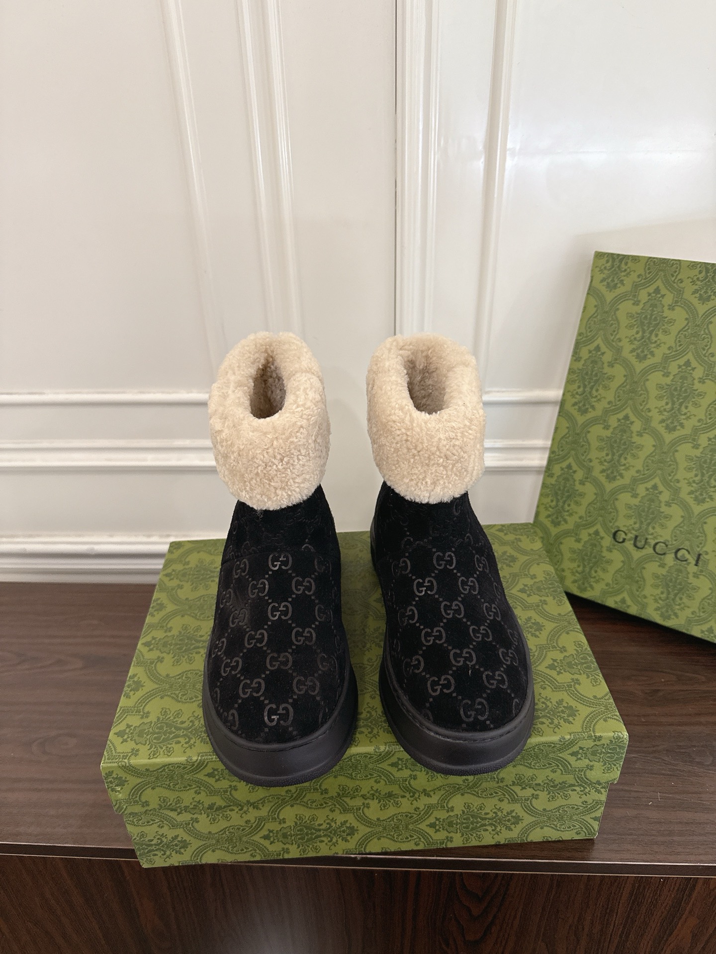Women's shoes collection