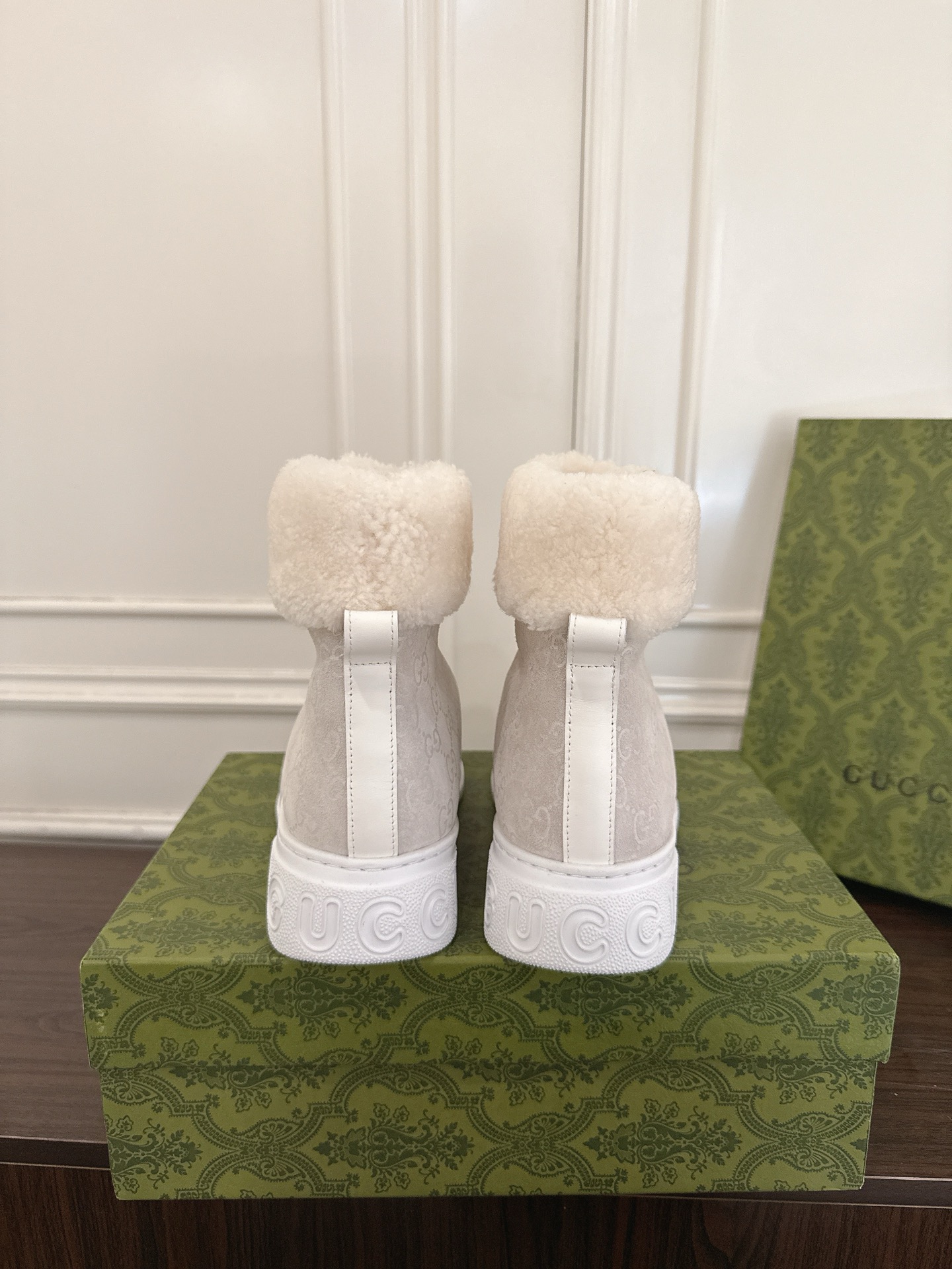 Women's shoes collection