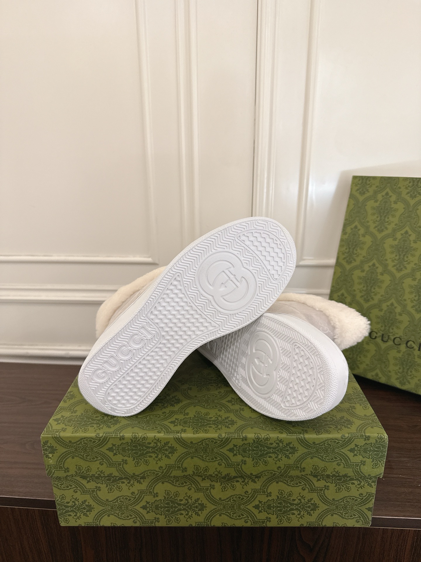 Women's shoes collection