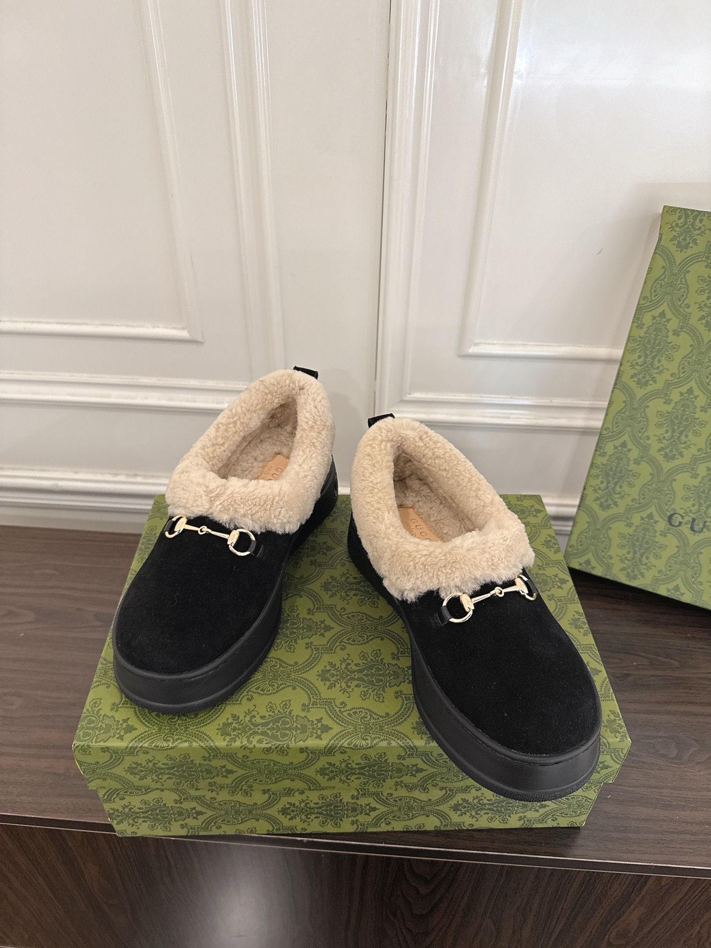 Women's shoes collection