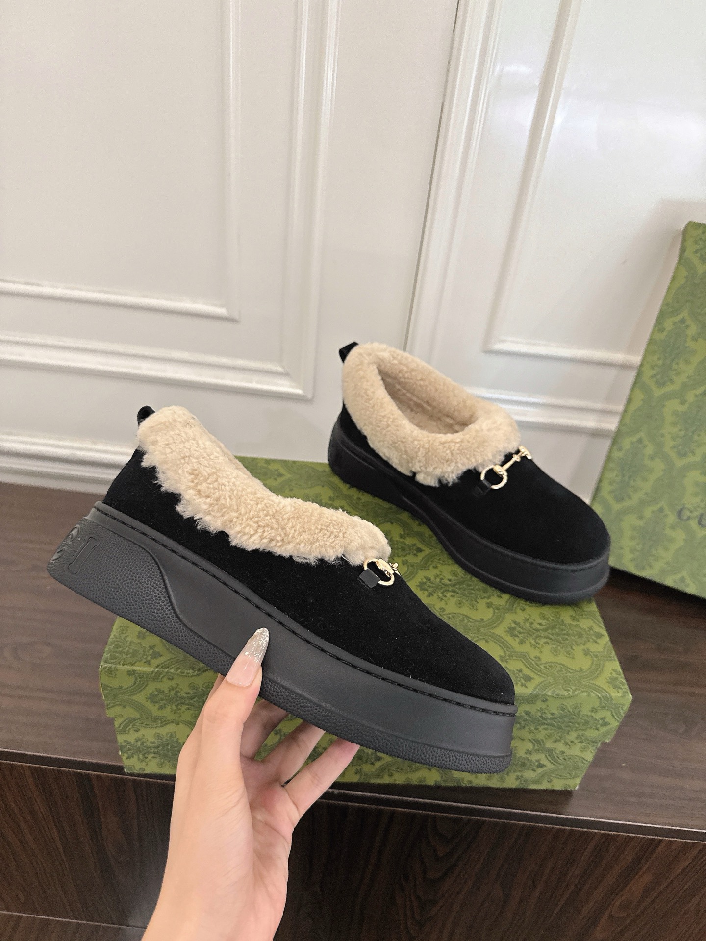 Women's shoes collection
