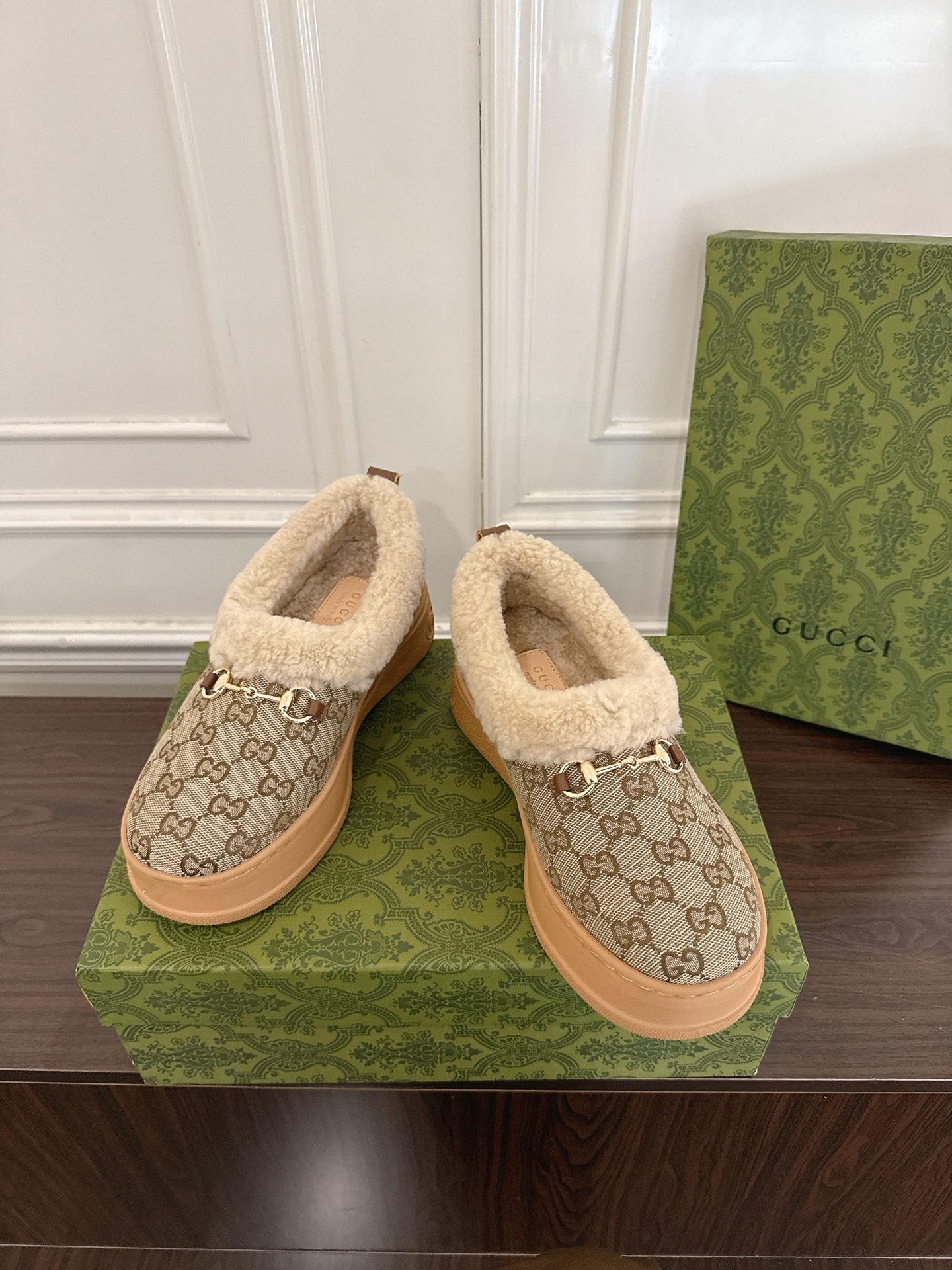 Women's shoes collection