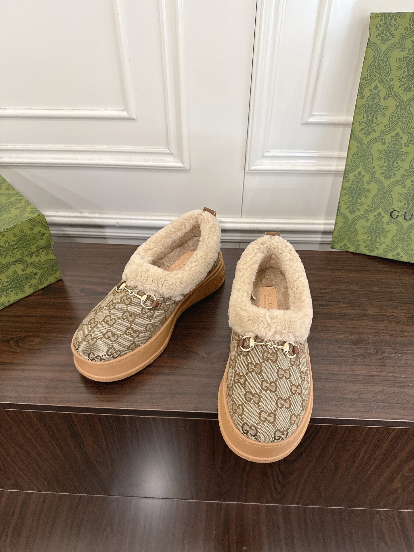 Women's shoes collection