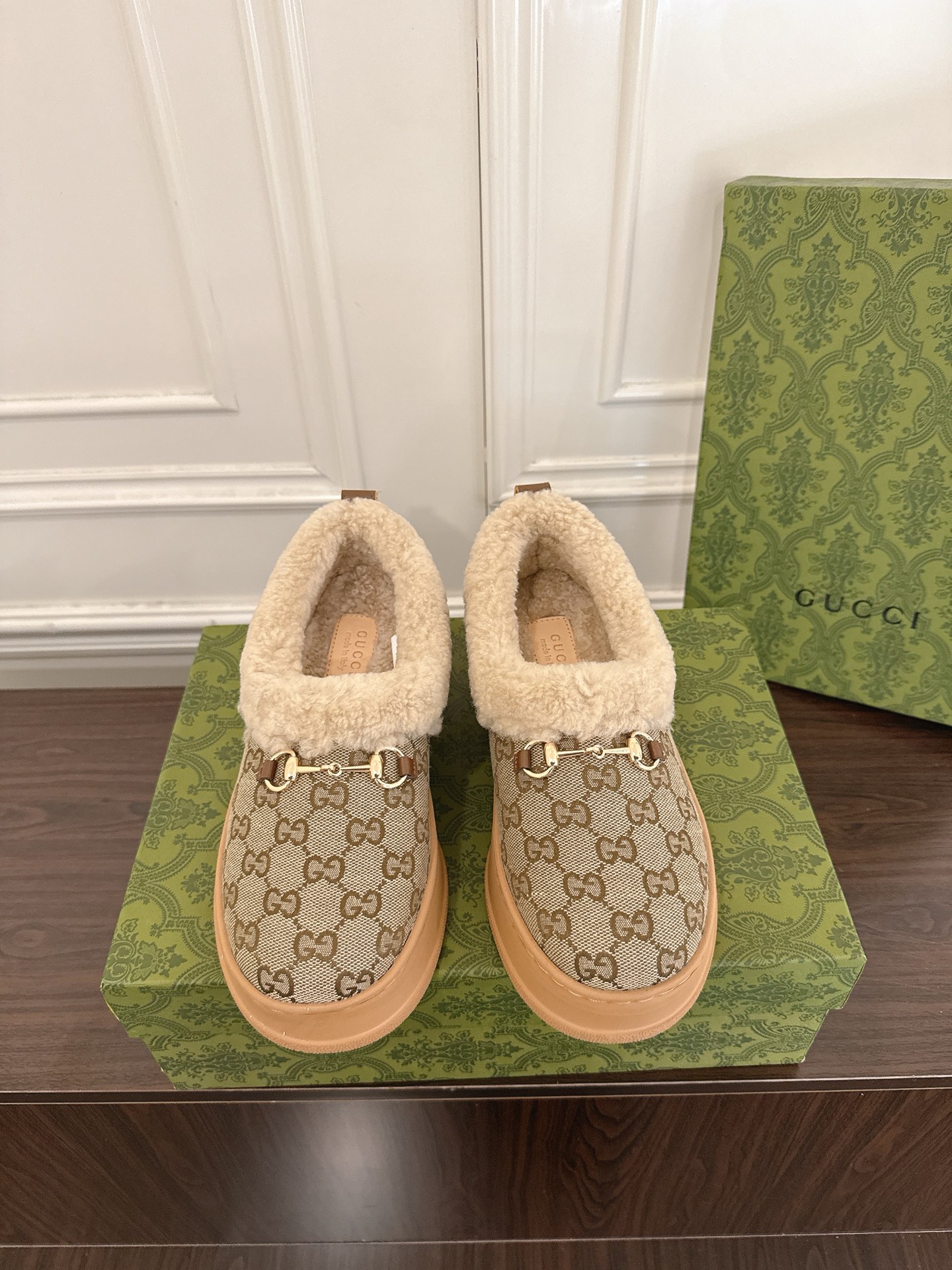 Women's shoes collection