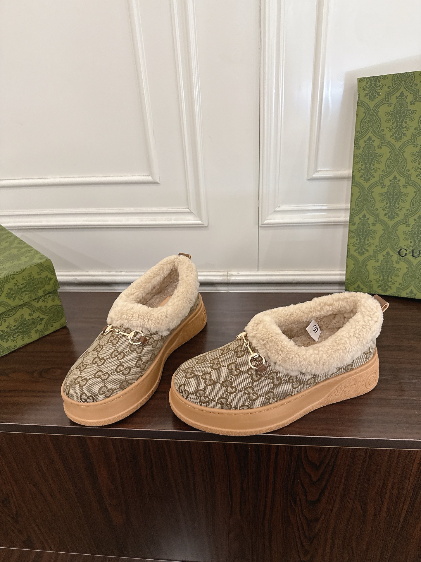 Women's shoes collection