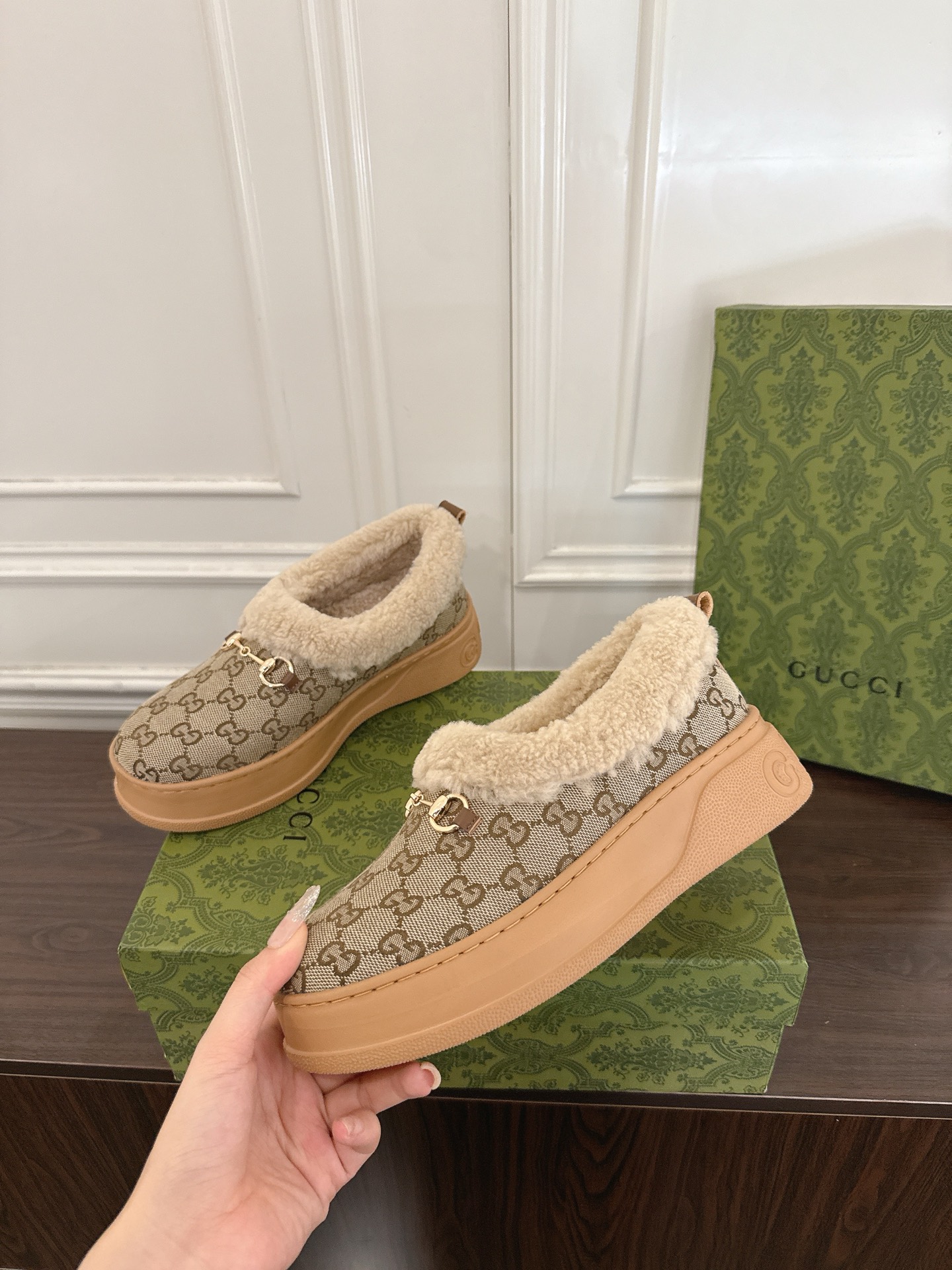 Women's shoes collection