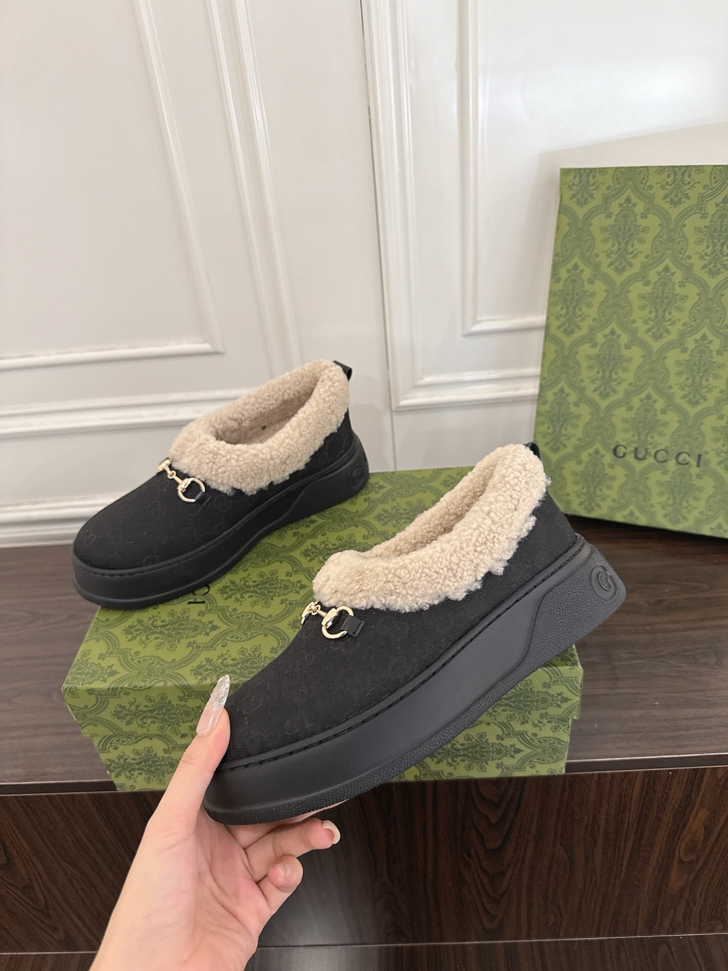 Women's shoes collection