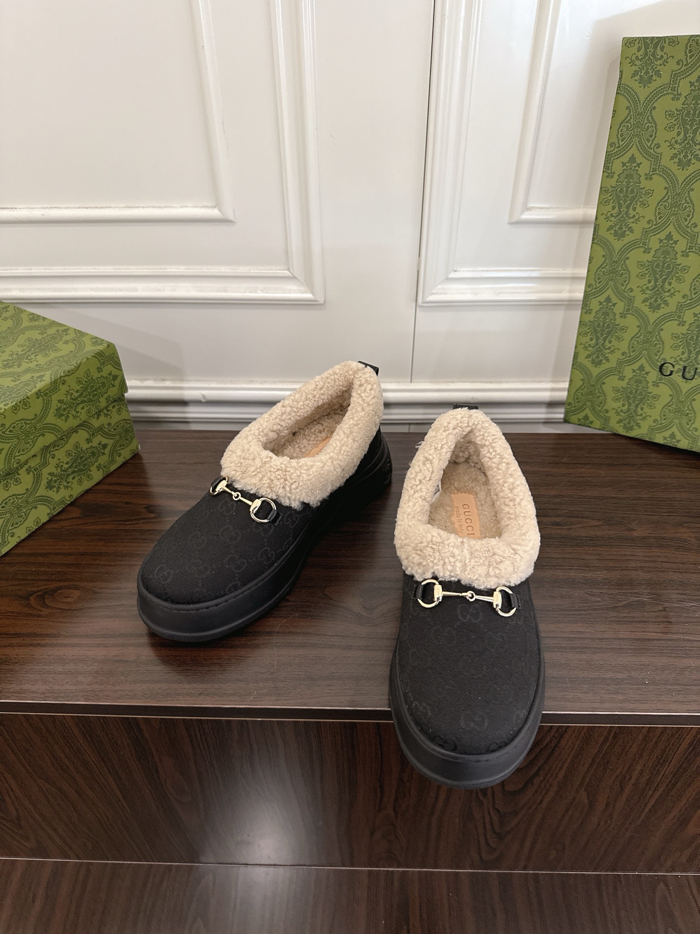 Women's shoes collection