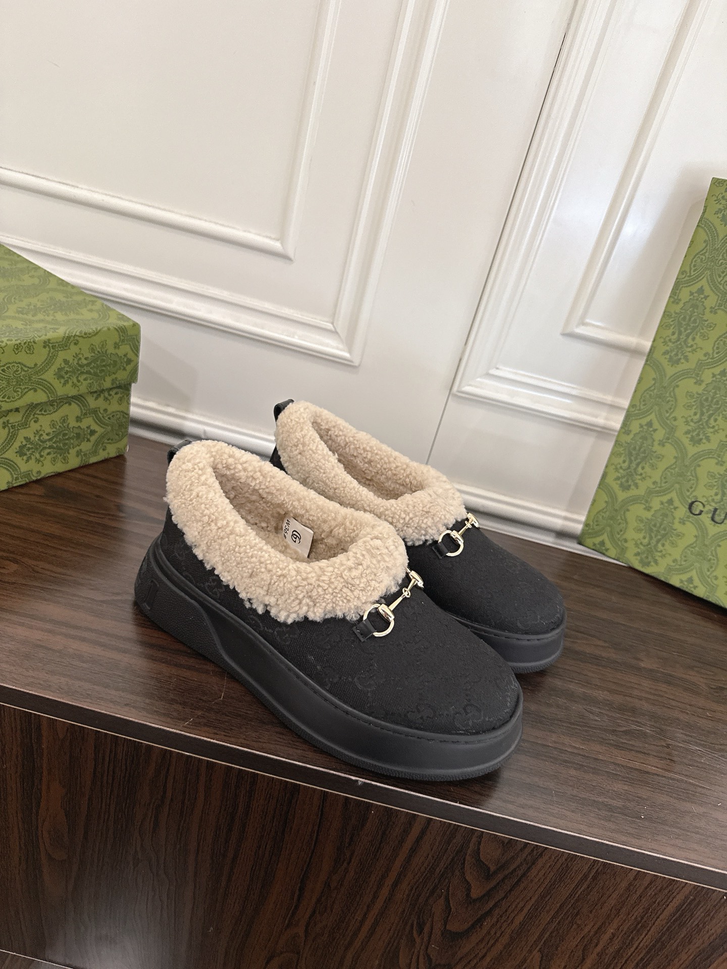 Women's shoes collection