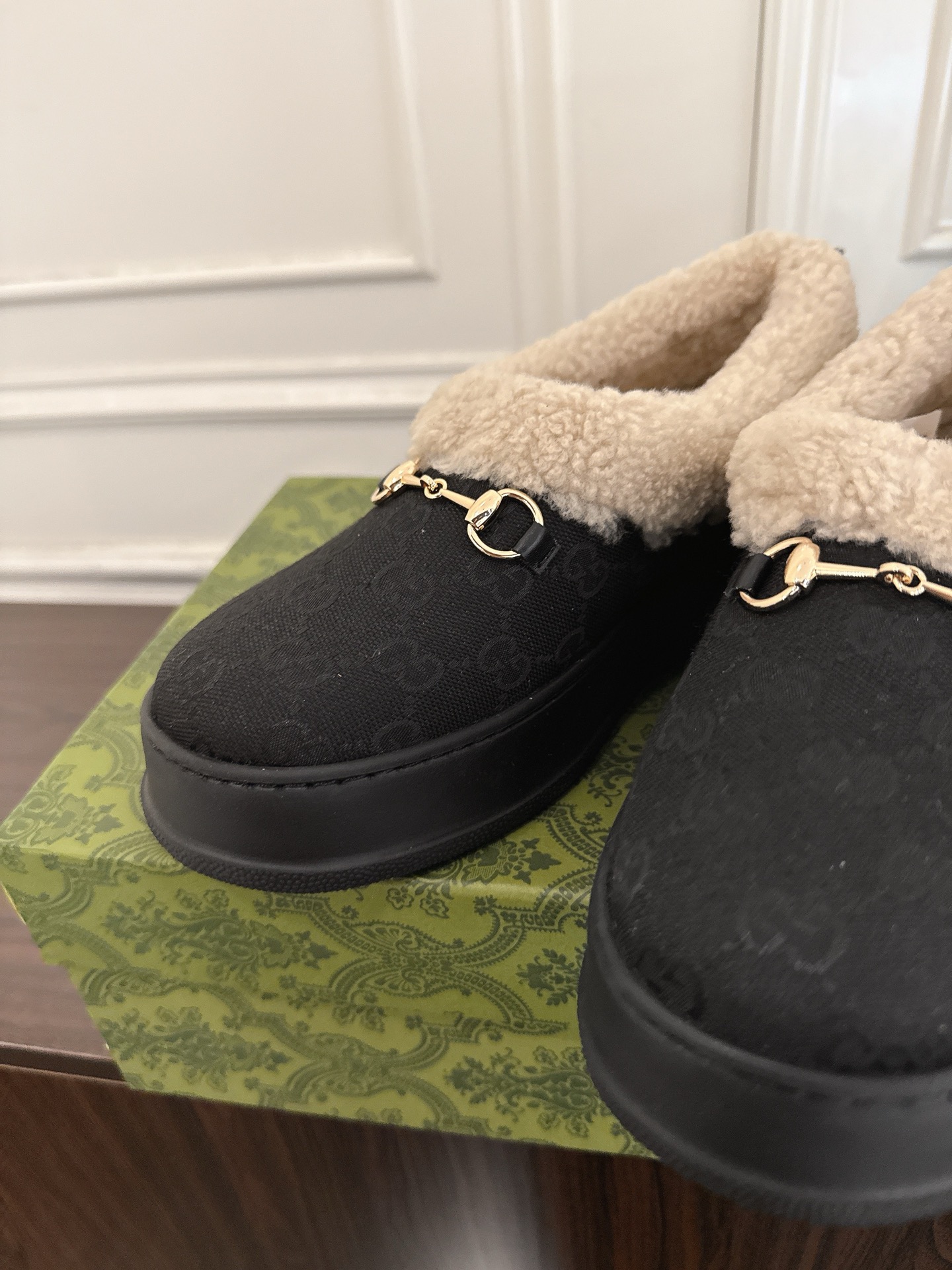 Women's shoes collection