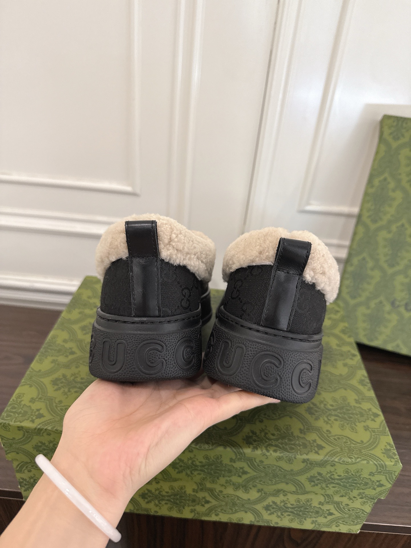 Women's shoes collection