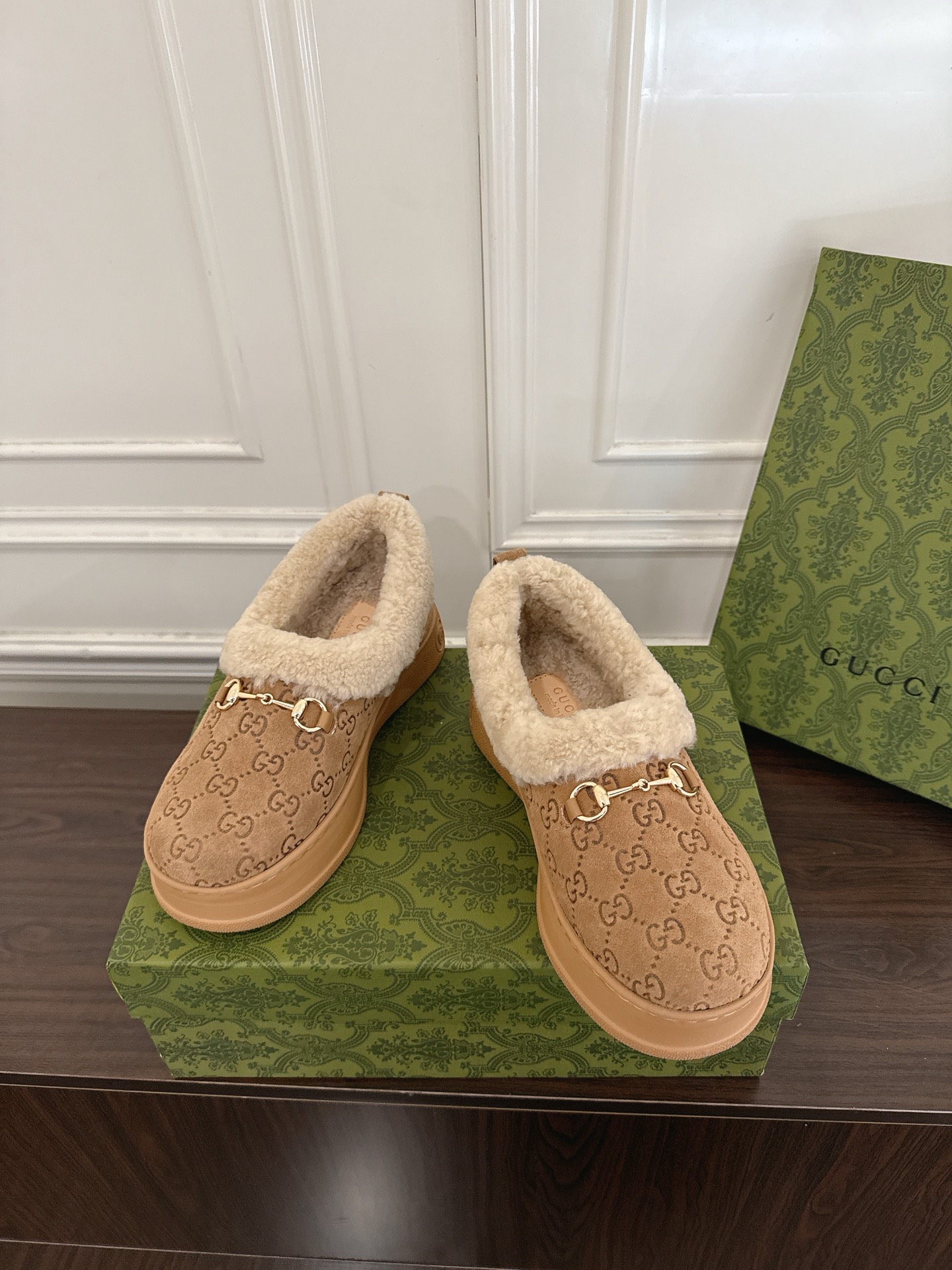 Women's shoes collection