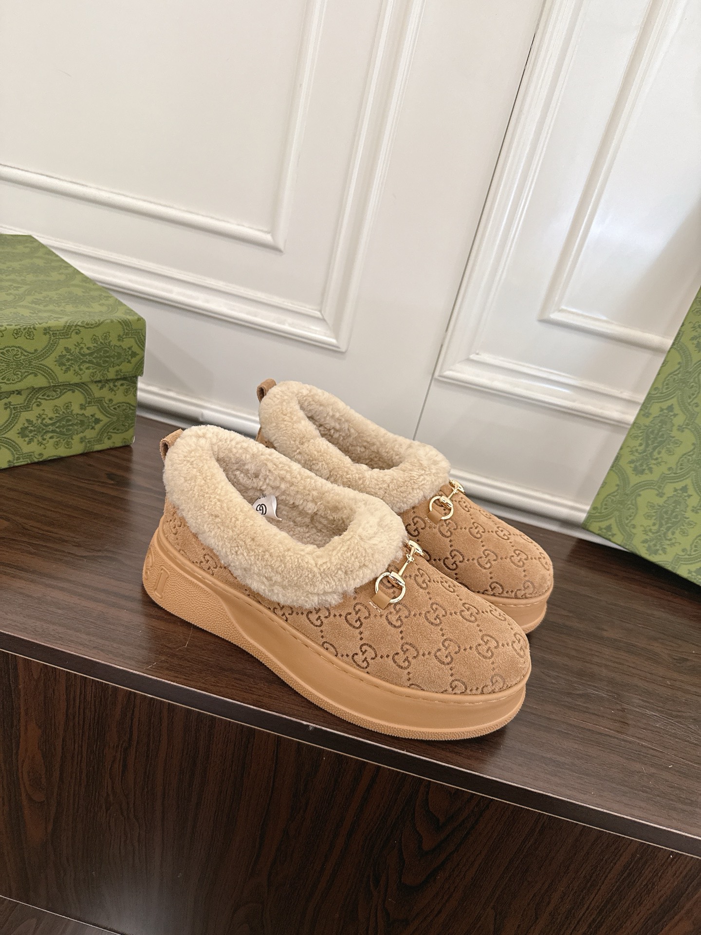 Women's shoes collection