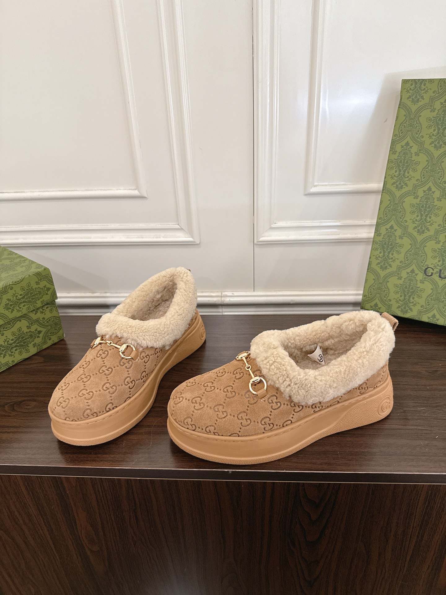 Women's shoes collection