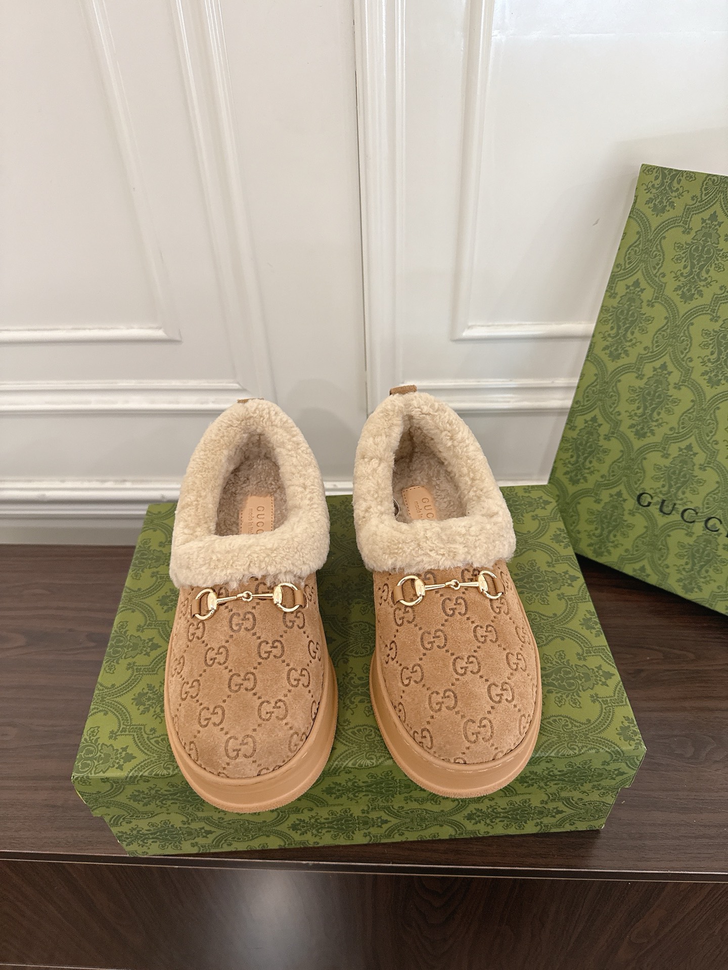 Women's shoes collection