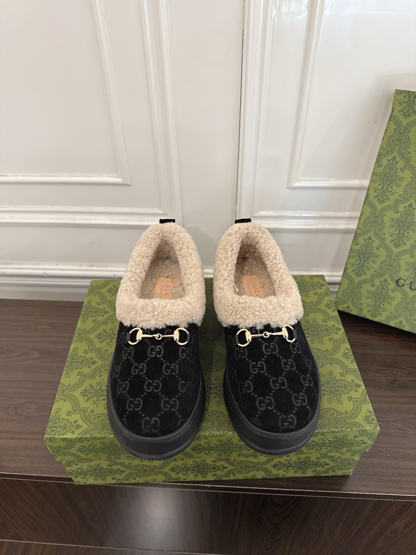 Women's shoes collection