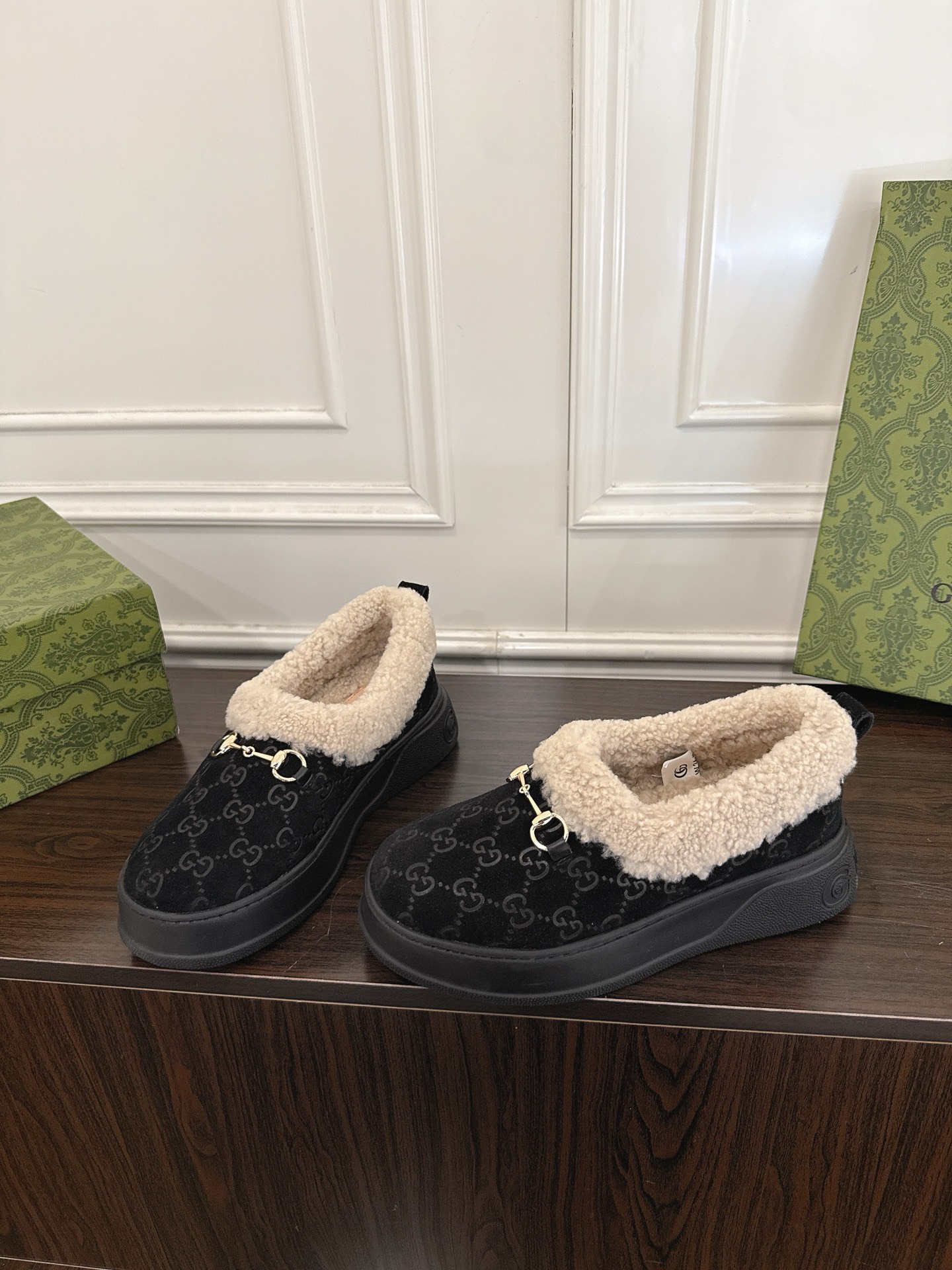 Women's shoes collection