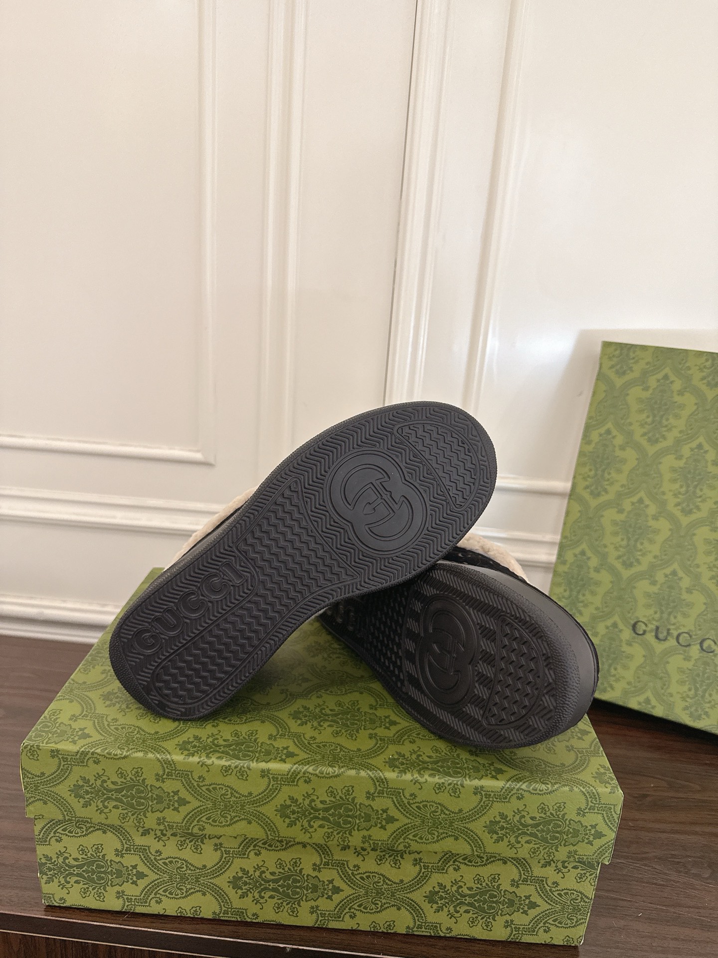 Women's shoes collection