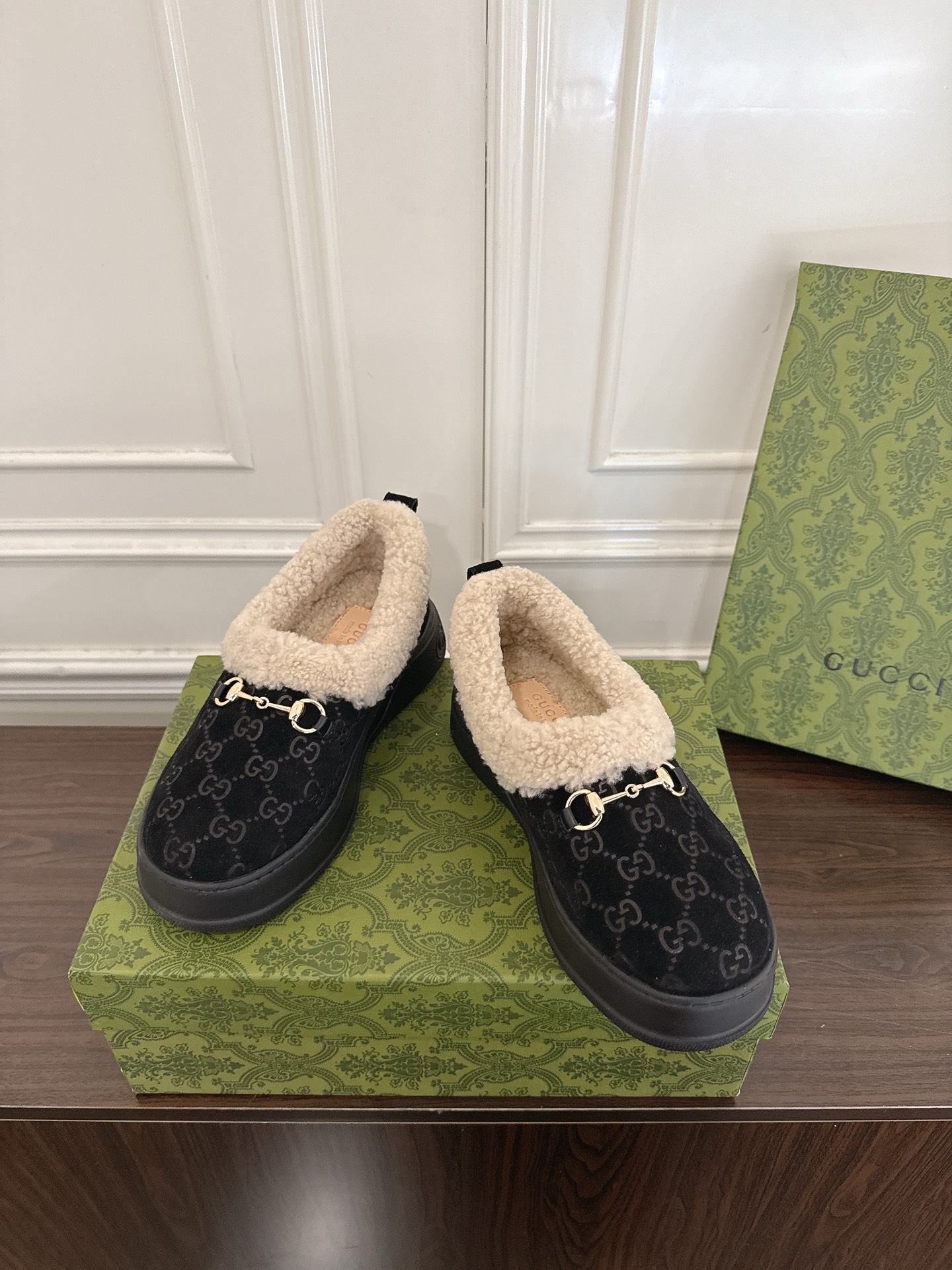 Women's shoes collection