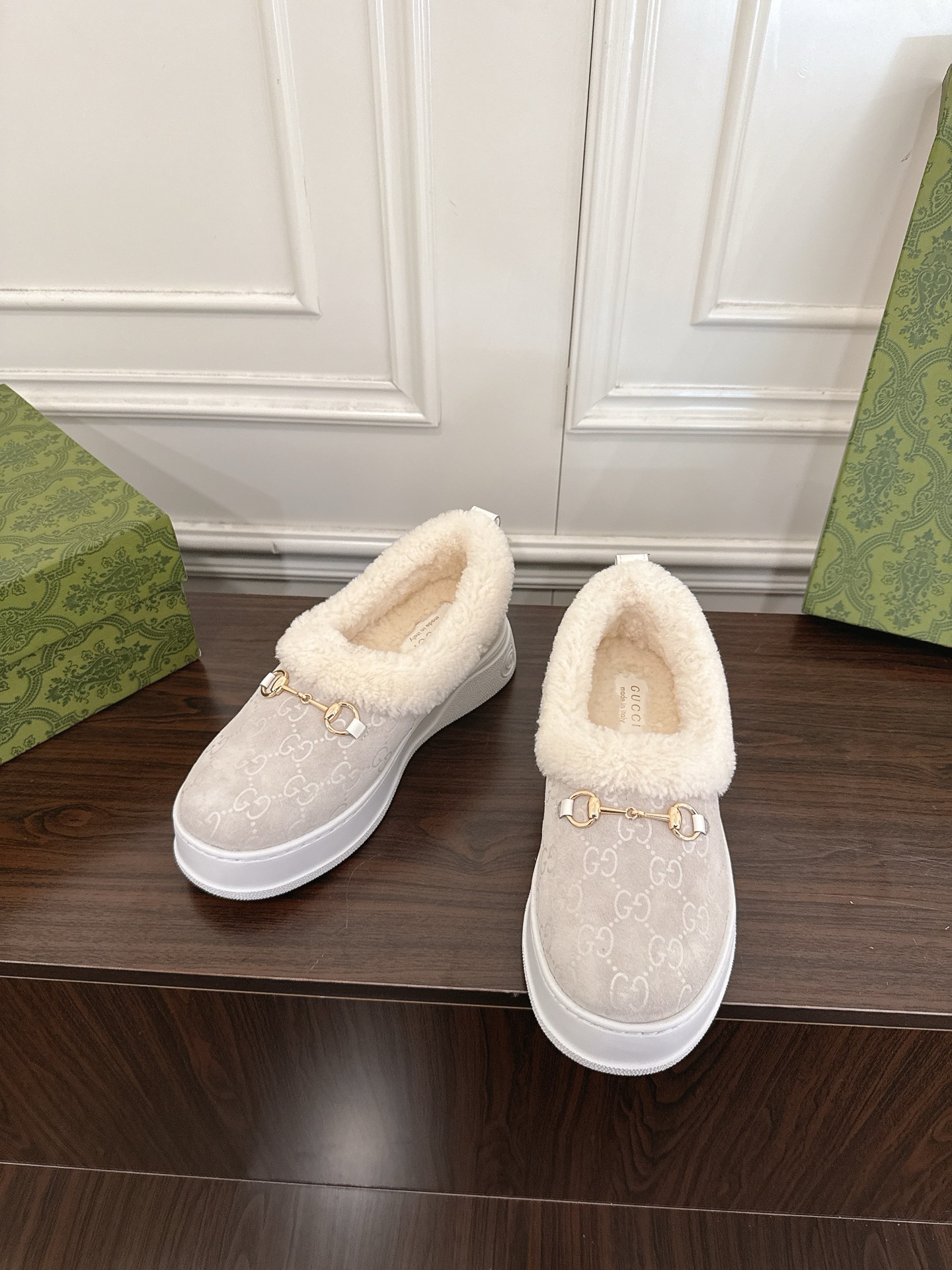 Women's shoes collection