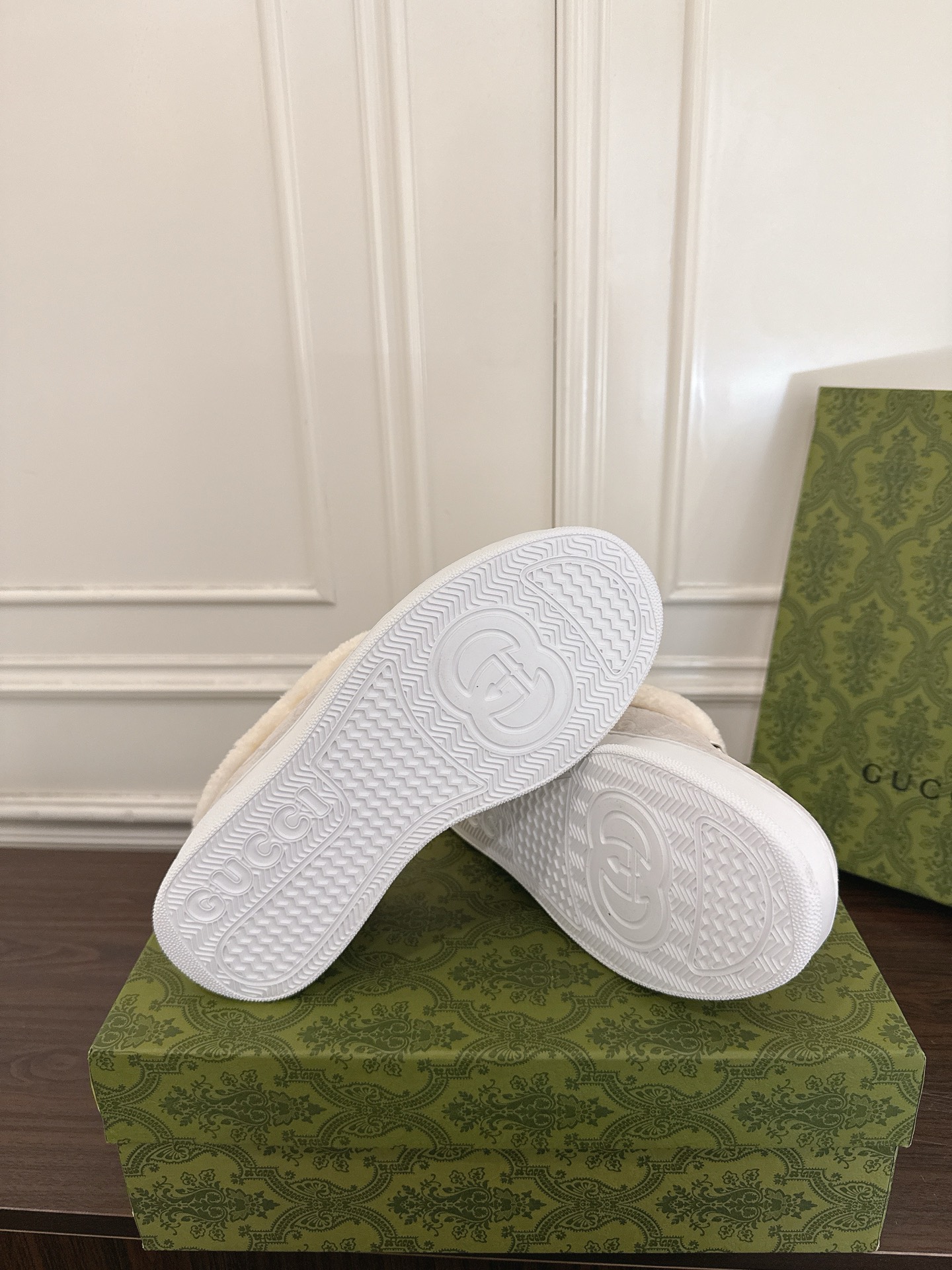 Women's shoes collection