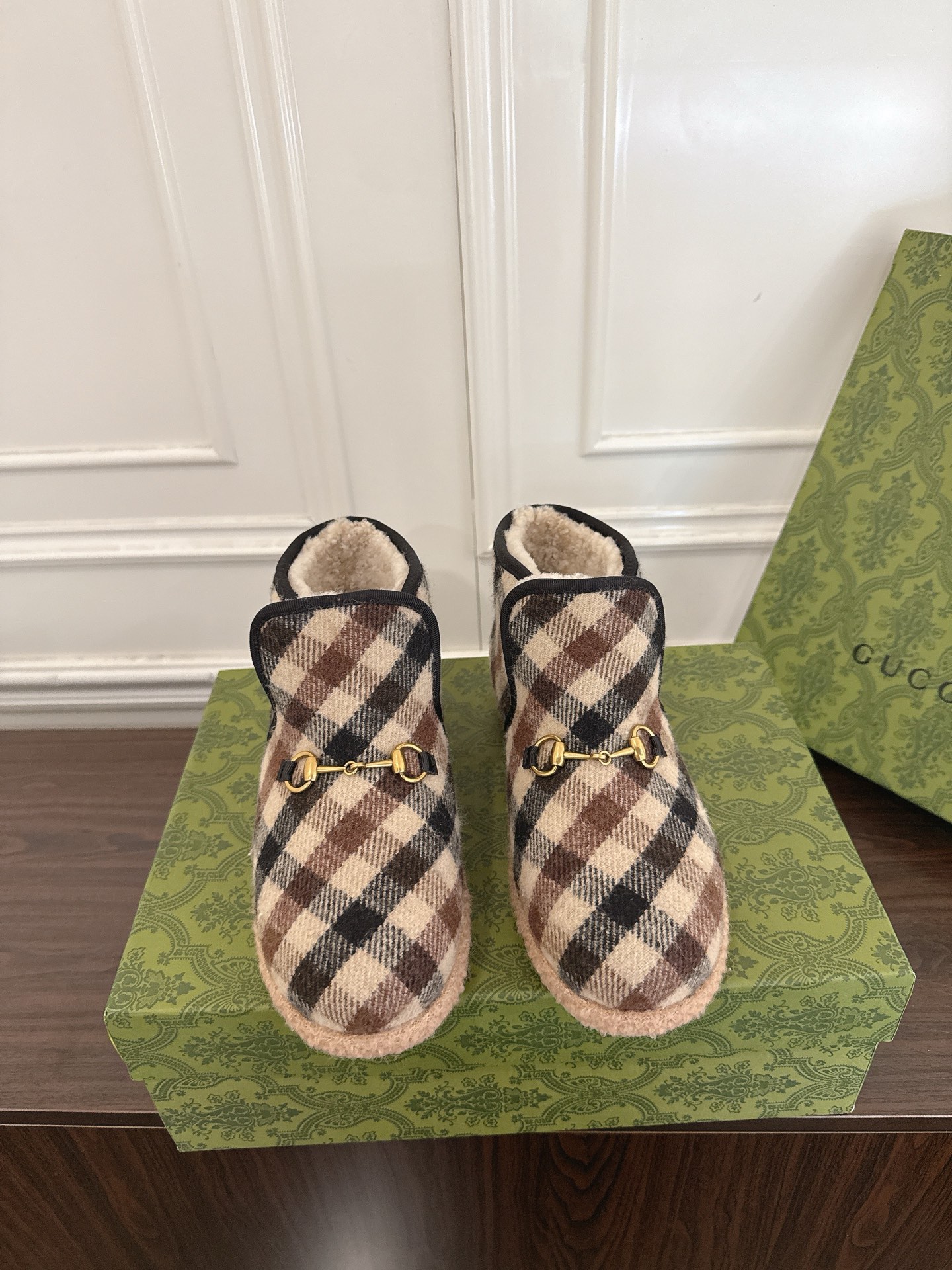 Women's shoes collection
