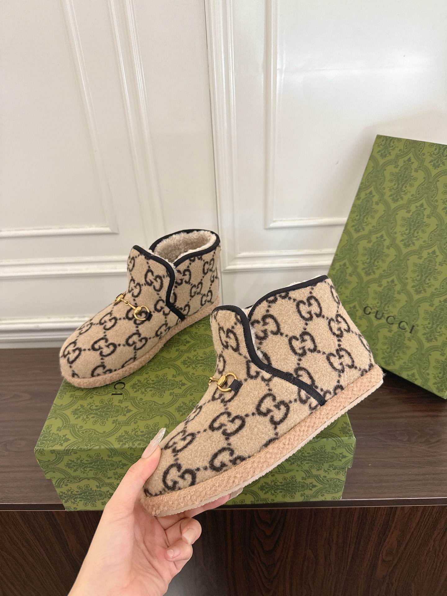 Women's shoes collection