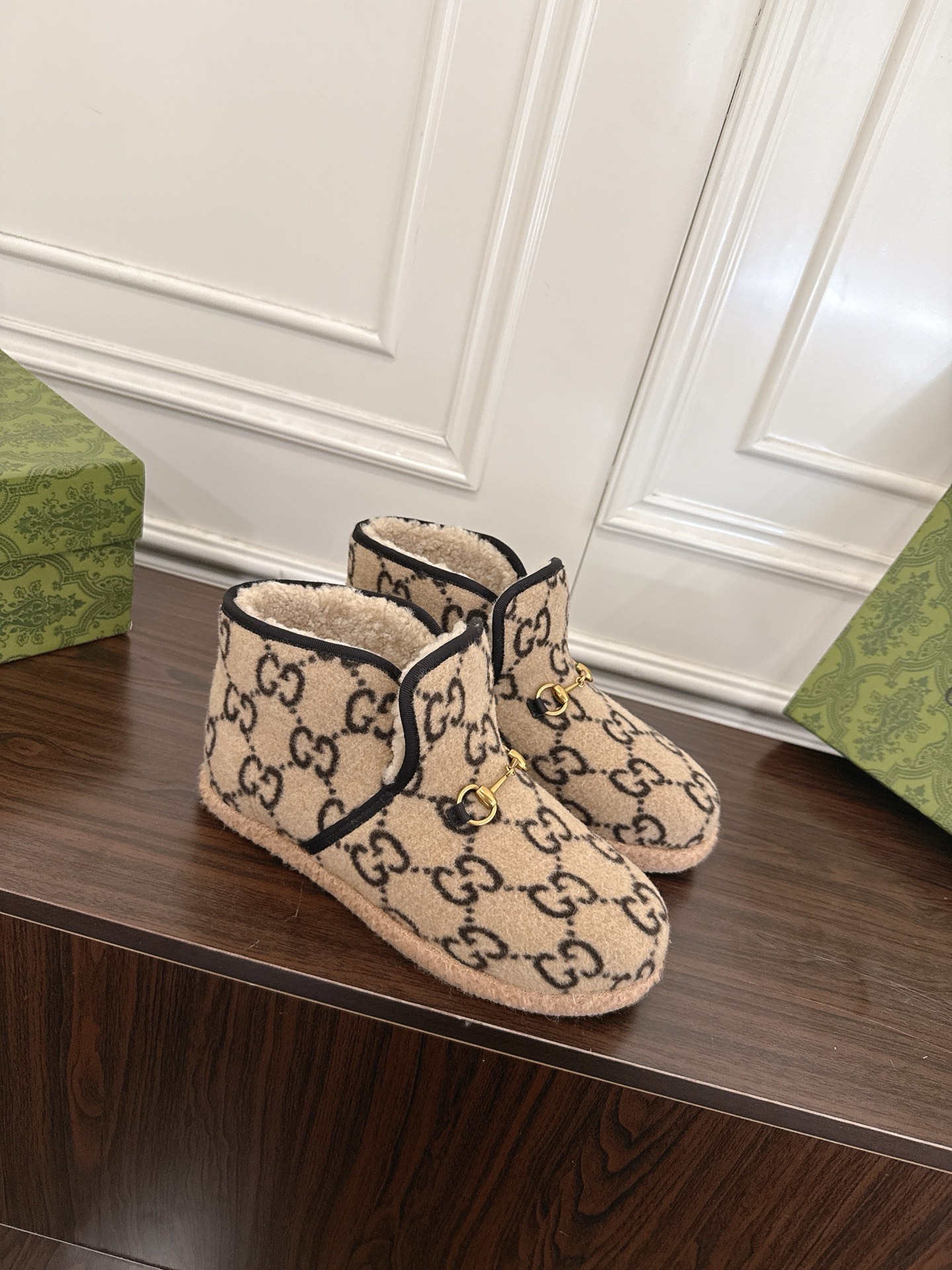 Women's shoes collection