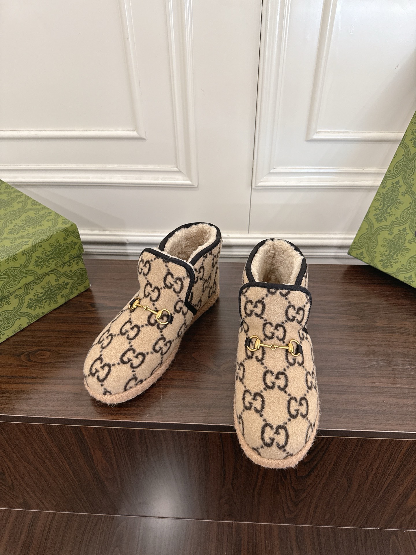 Women's shoes collection