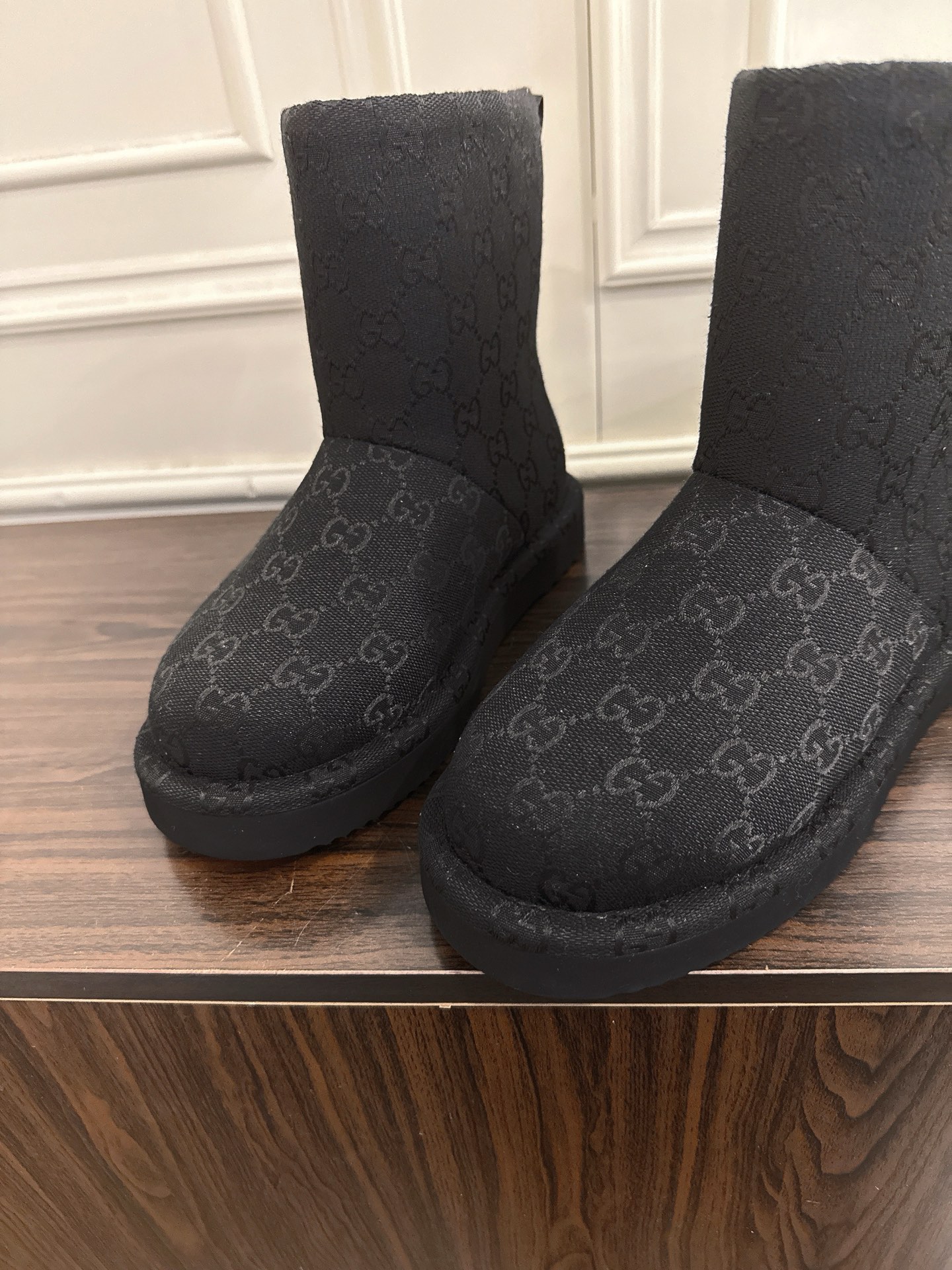 Women's shoes collection