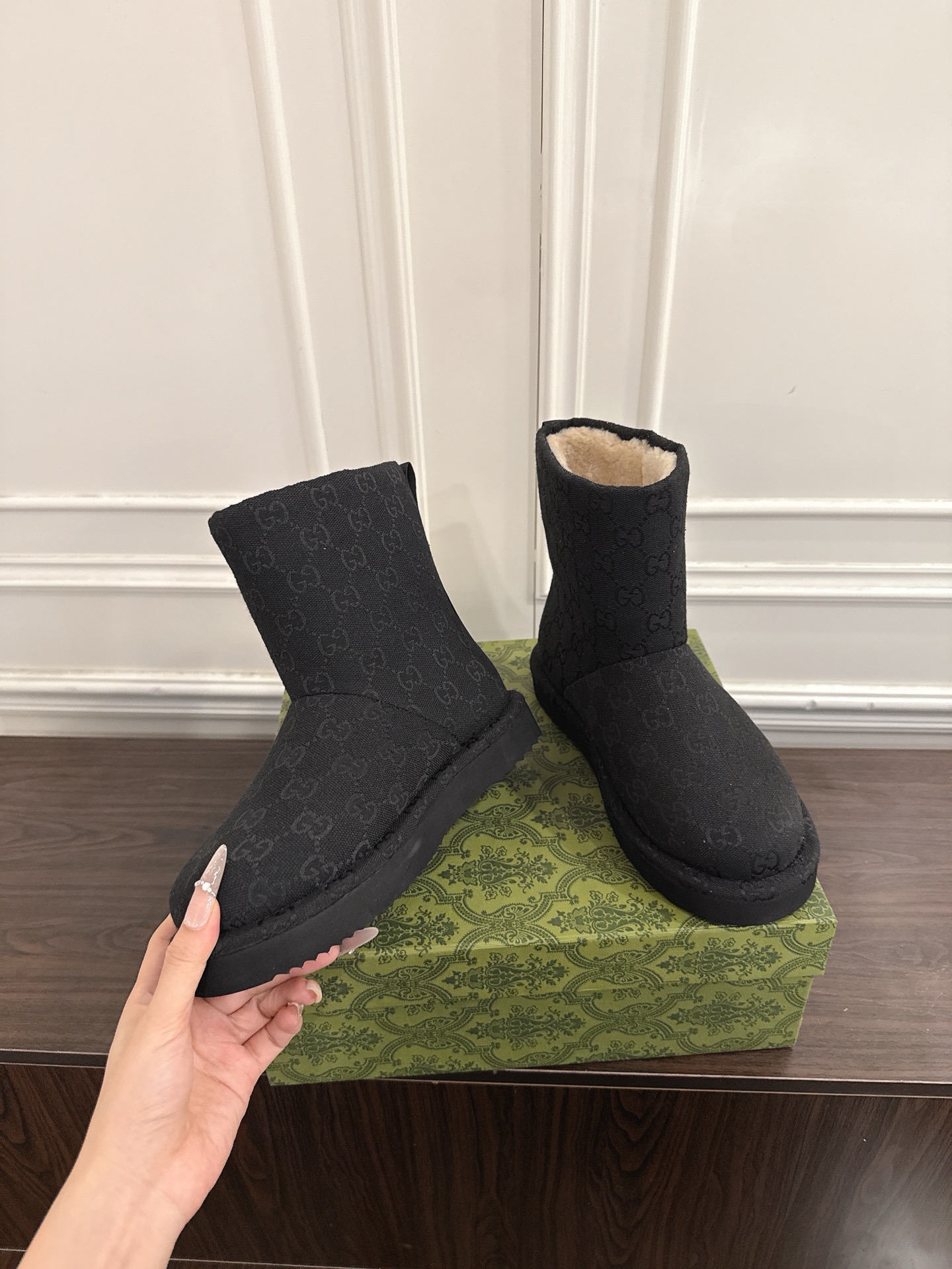 Women's shoes collection