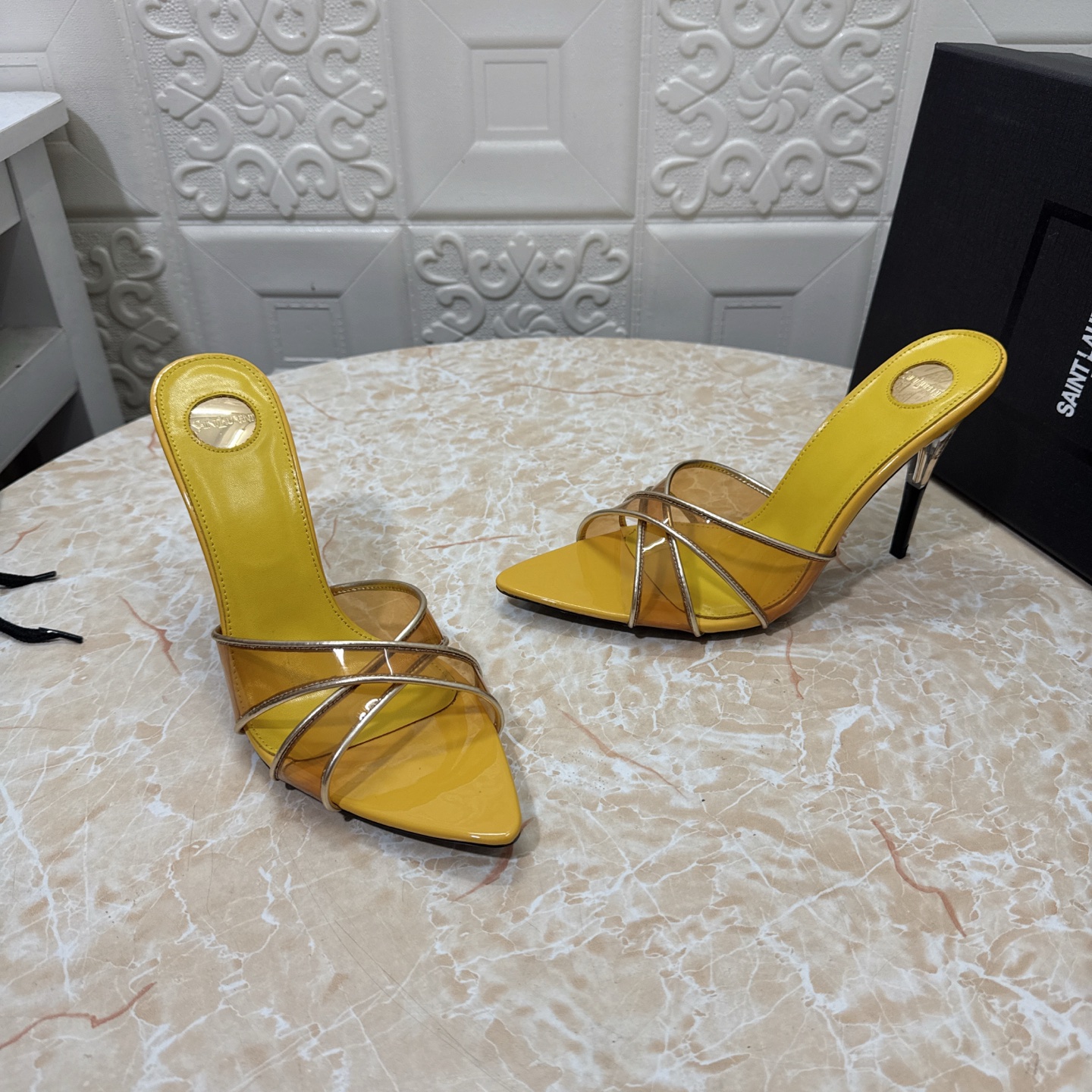 Women's shoes collection