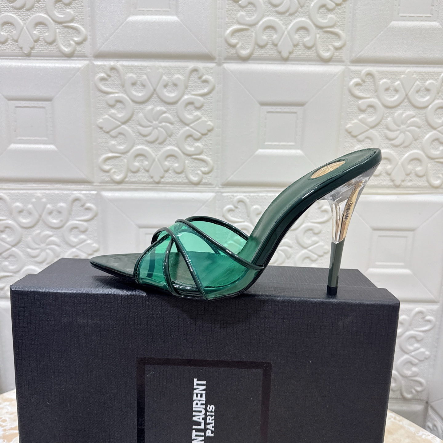 Women's shoes collection