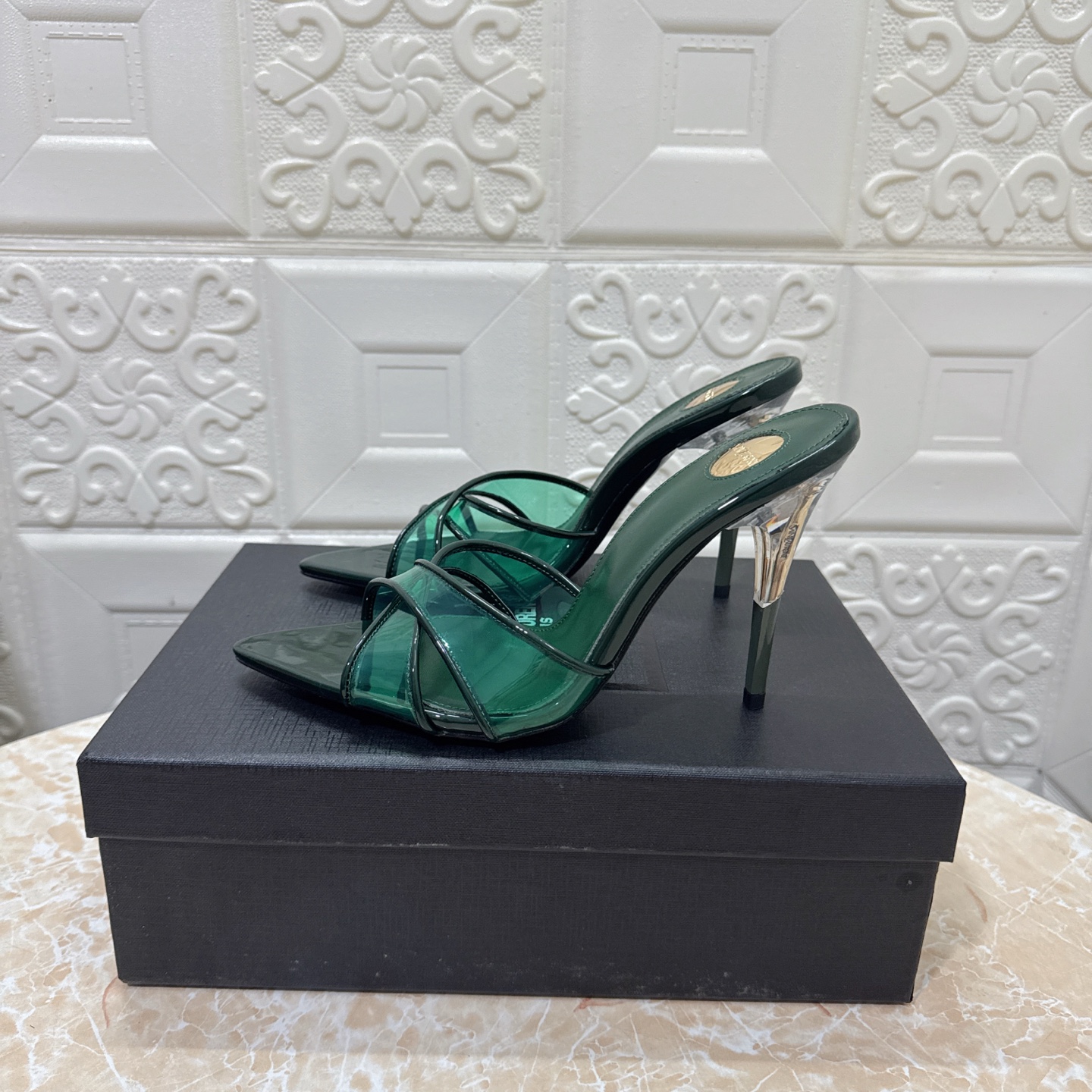 Women's shoes collection