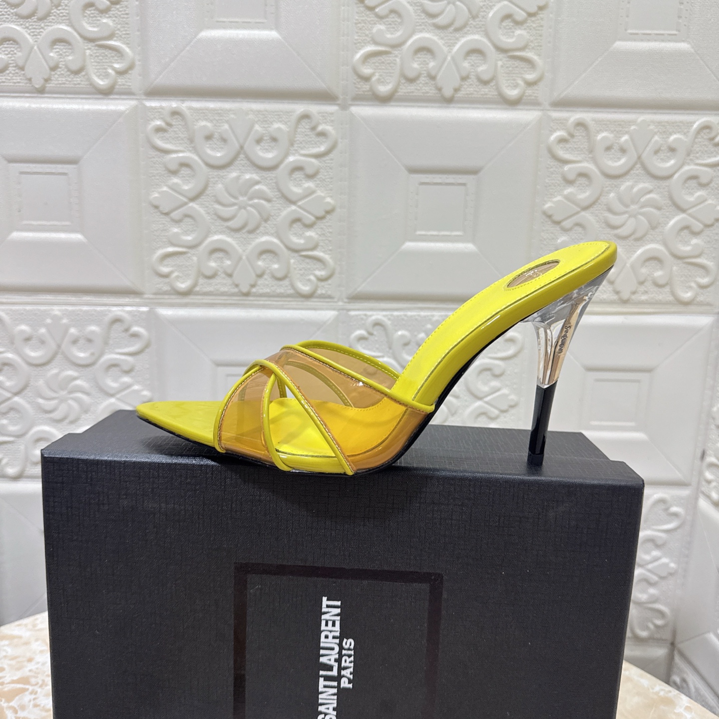 Women's shoes collection