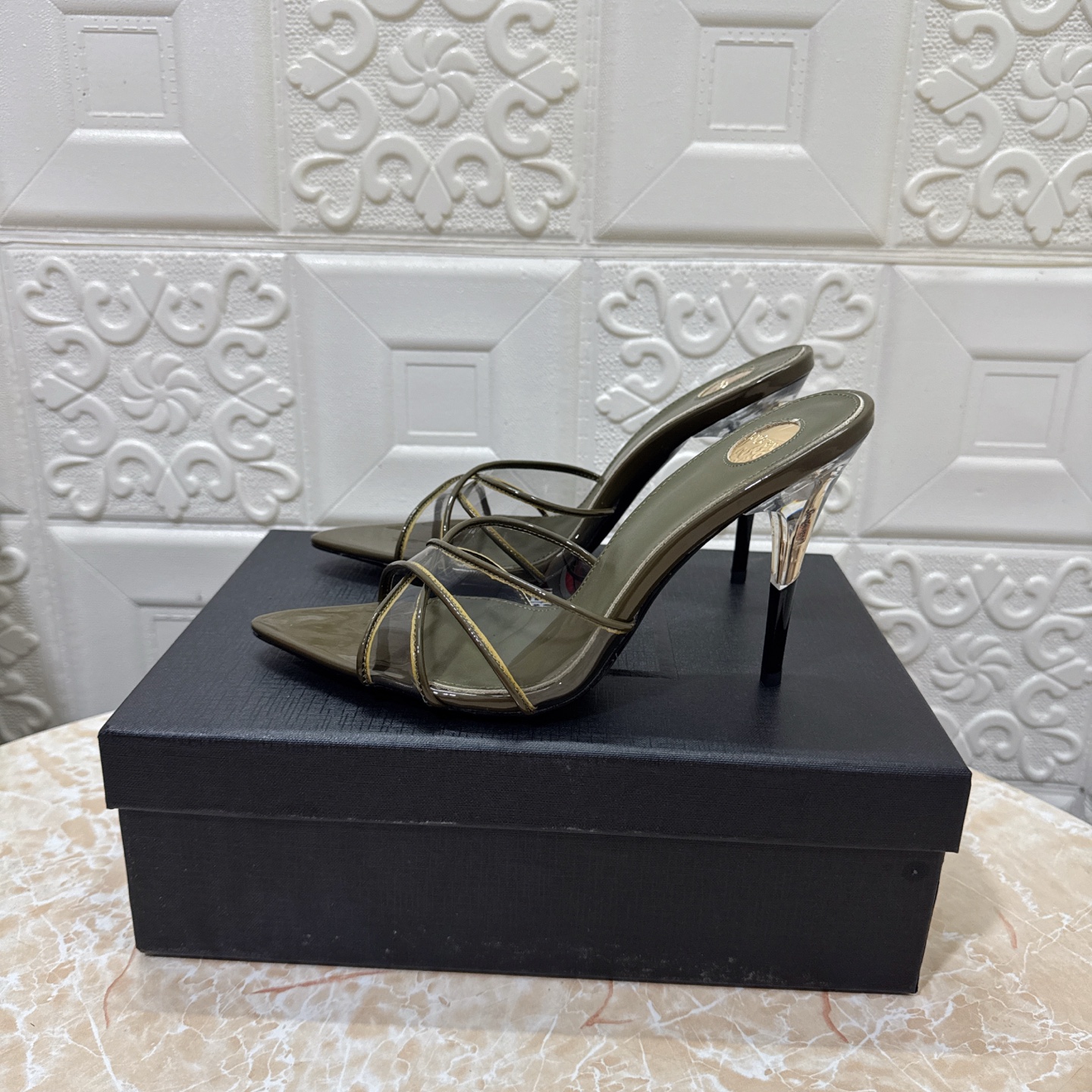 Women's shoes collection