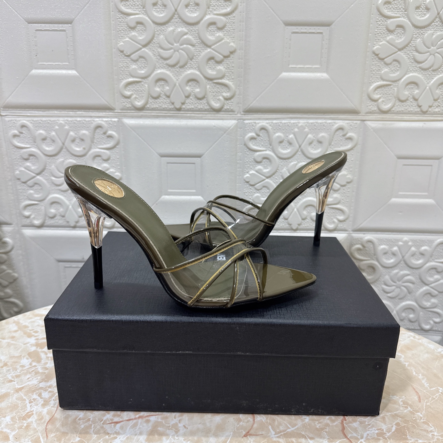 Women's shoes collection