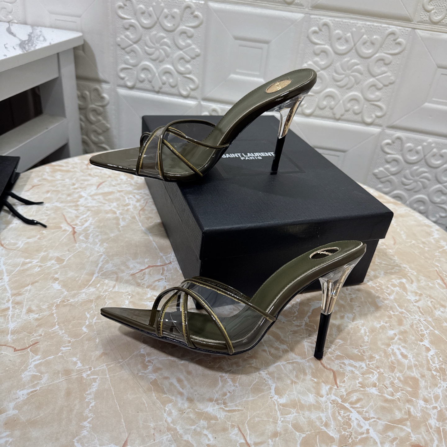 Women's shoes collection