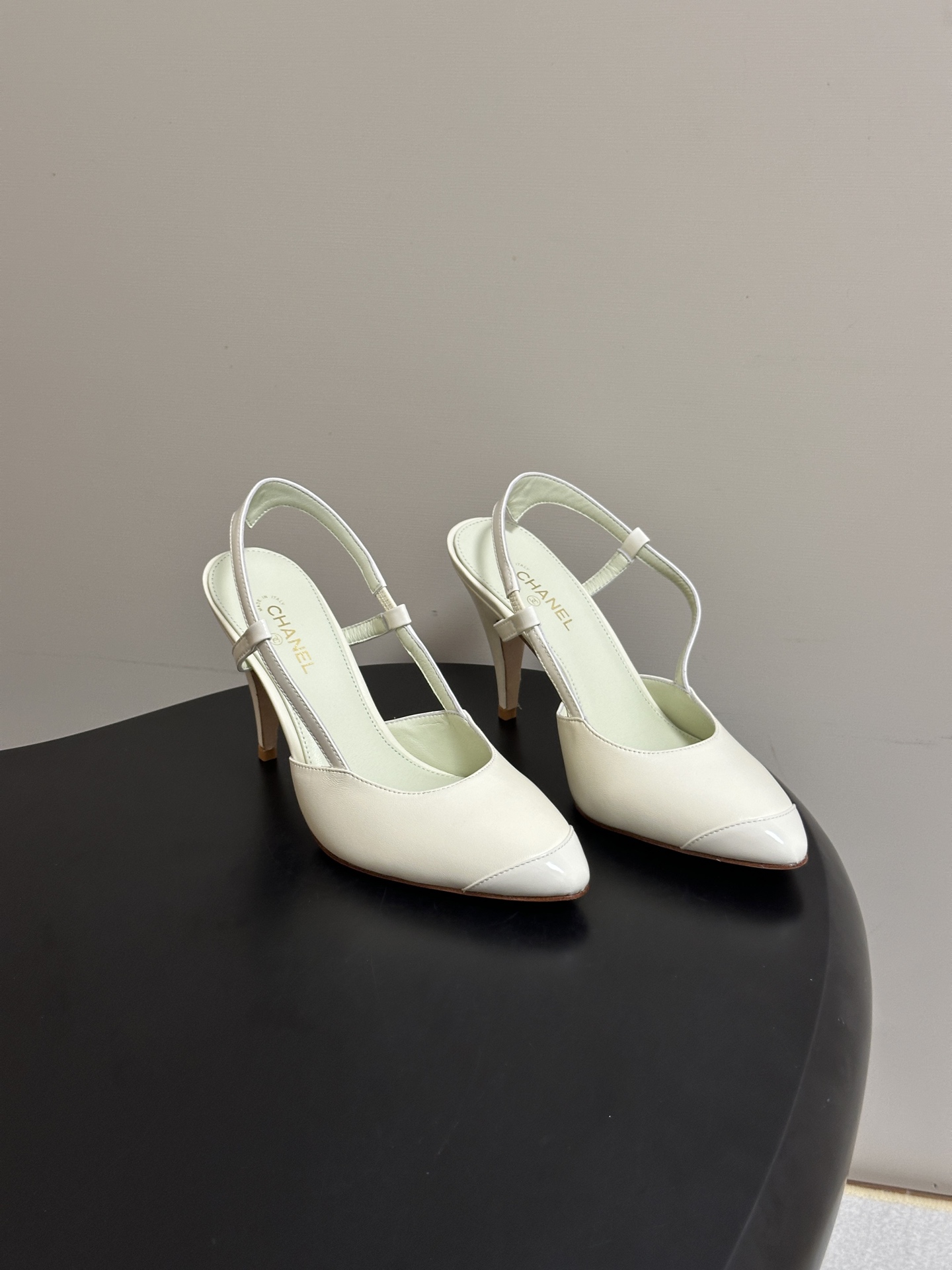Women's shoes collection