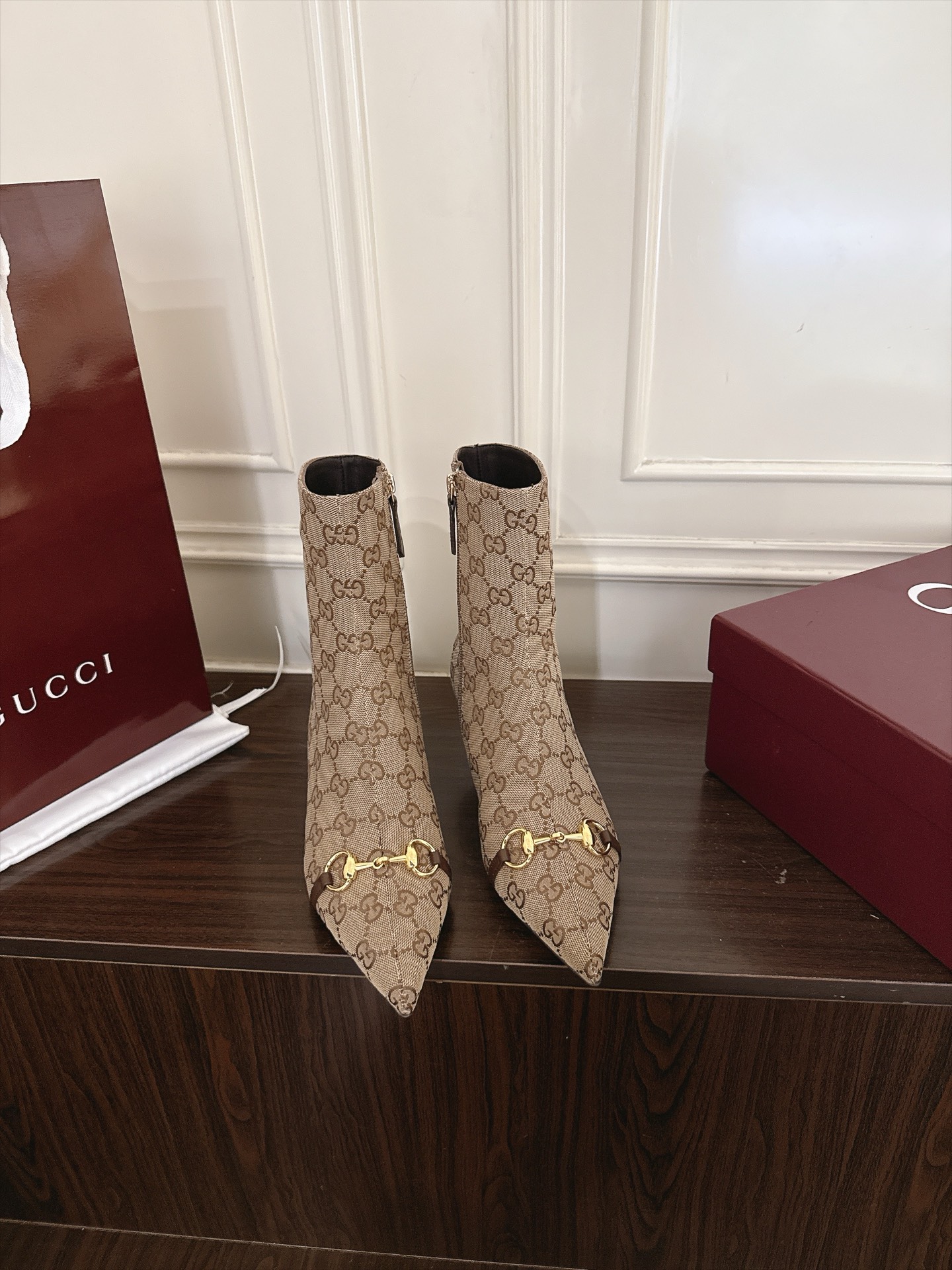 Women's shoes collection