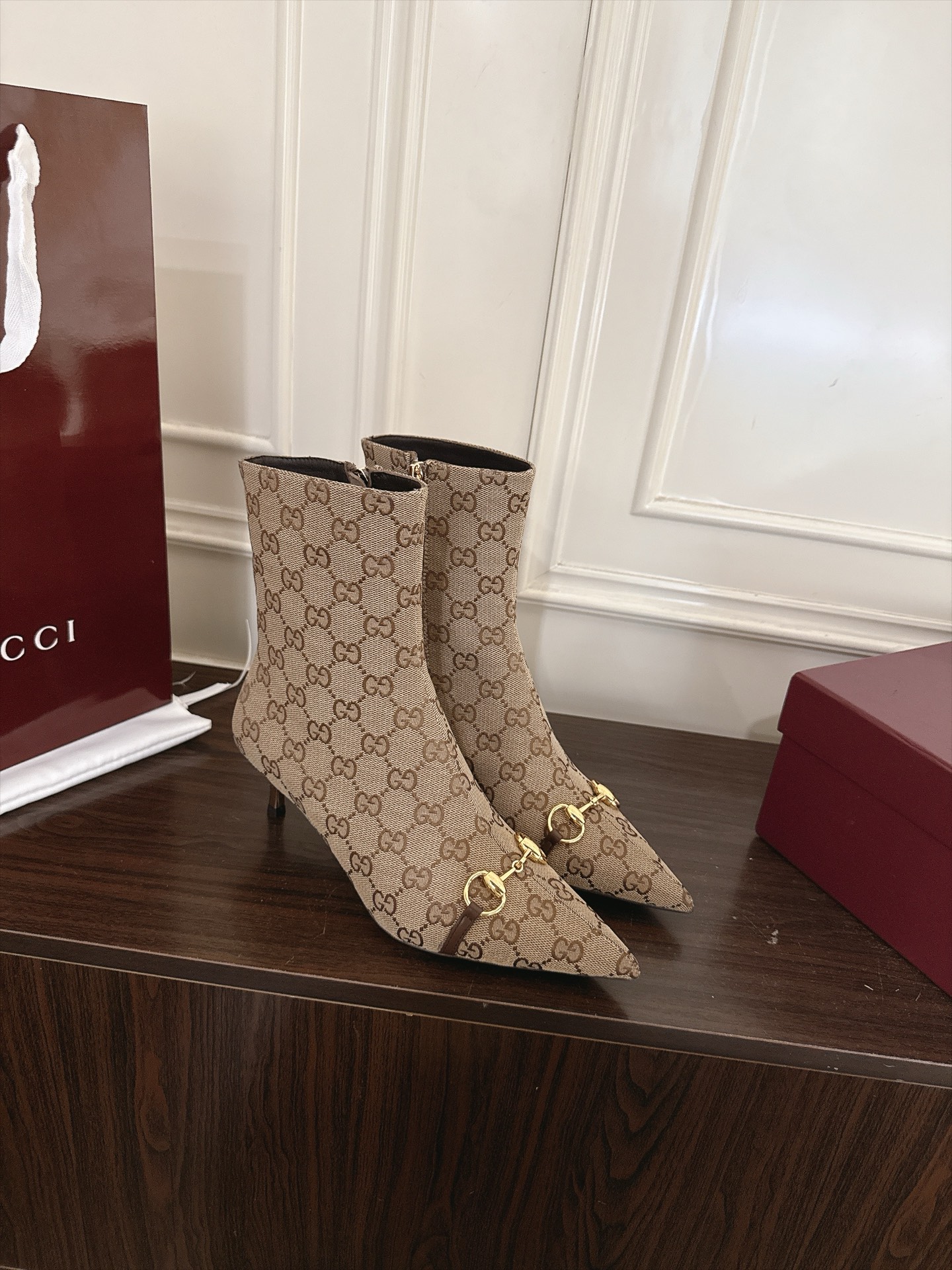 Women's shoes collection