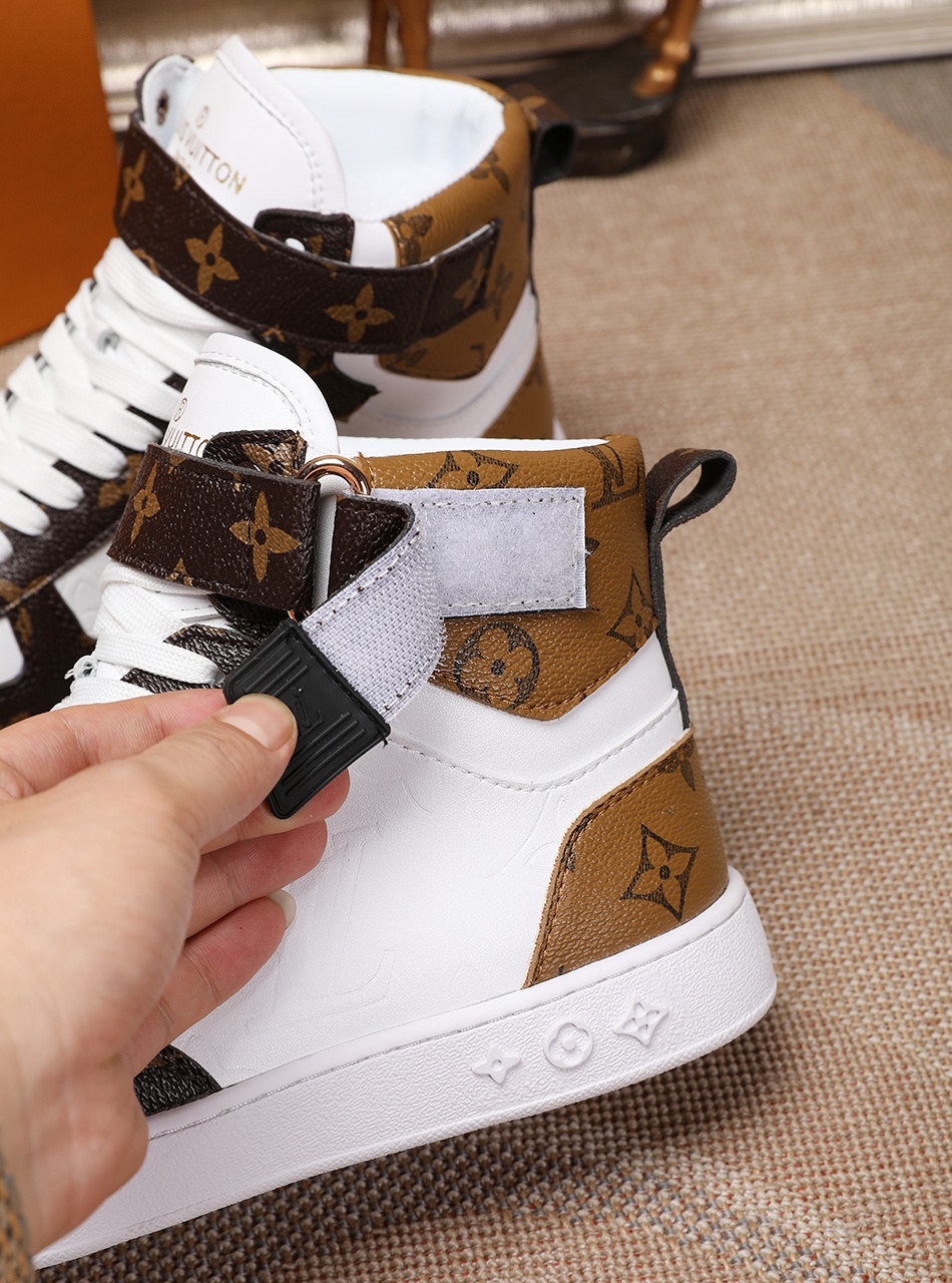 LV shoe