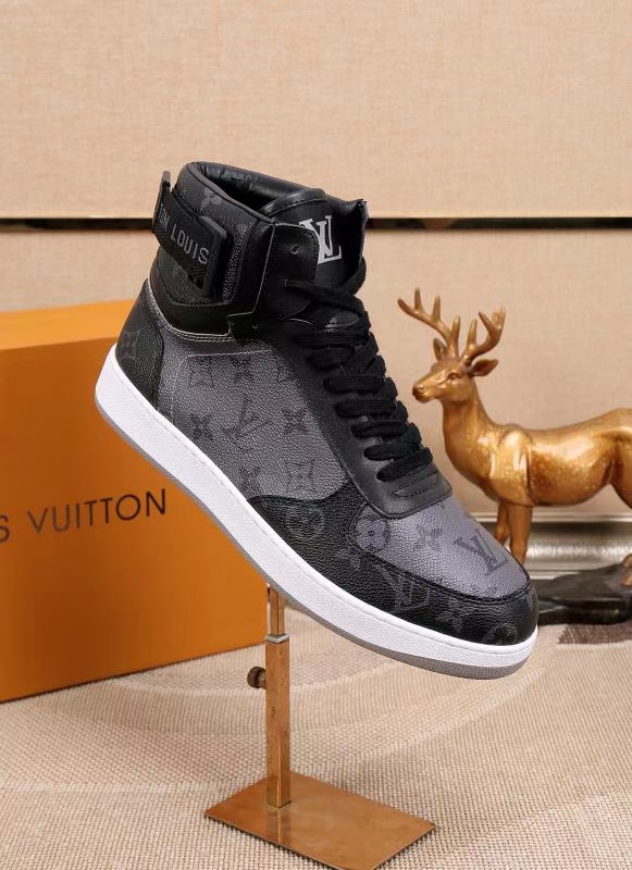 LV shoe